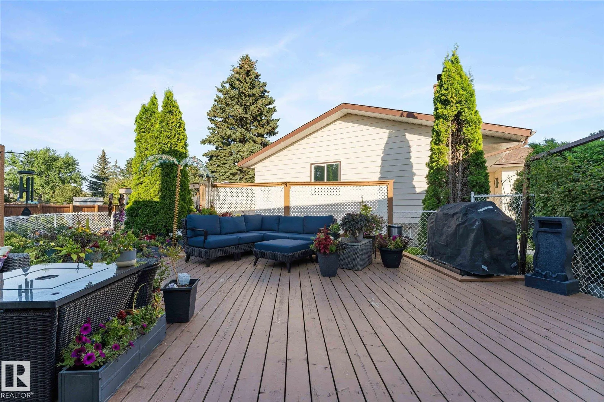 1 MILLER Avenue