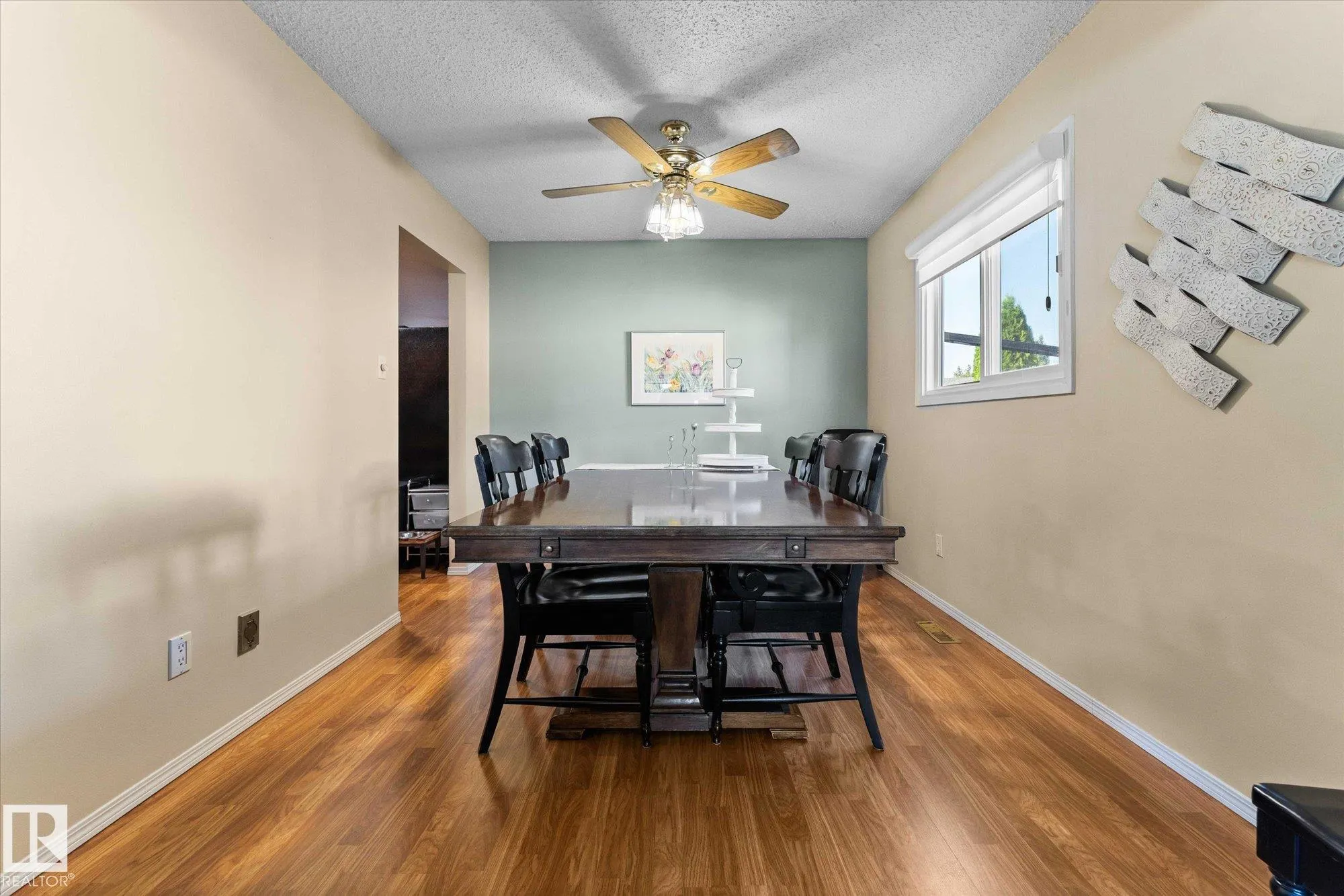 1 MILLER Avenue