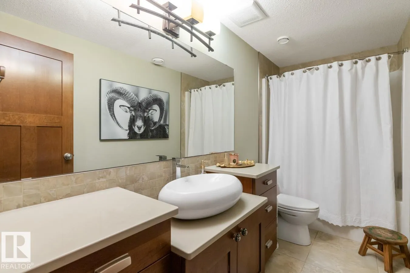 4023 WHISPERING RIVER Drive