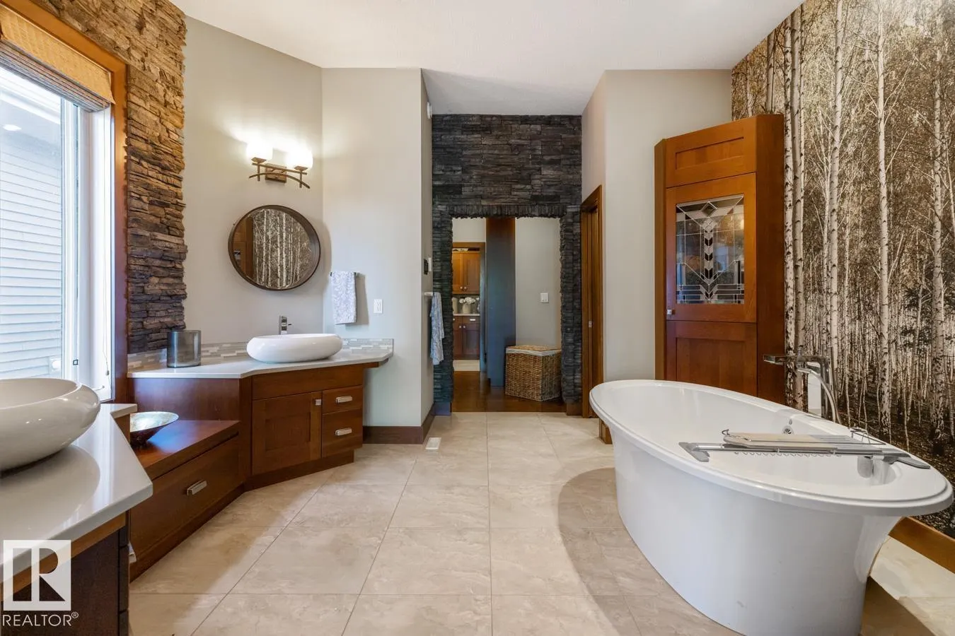 4023 WHISPERING RIVER Drive