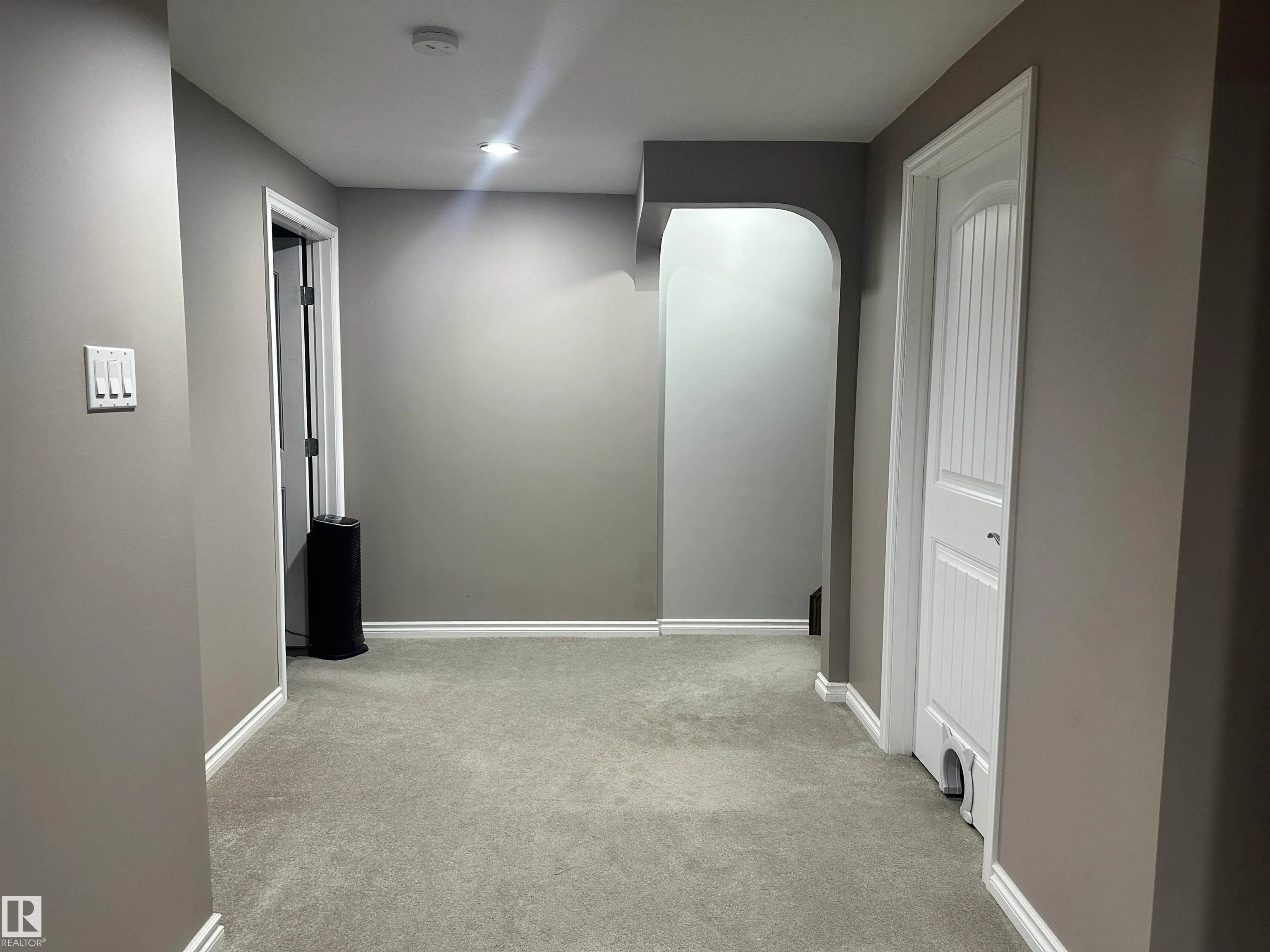 6 ISBISTER Avenue