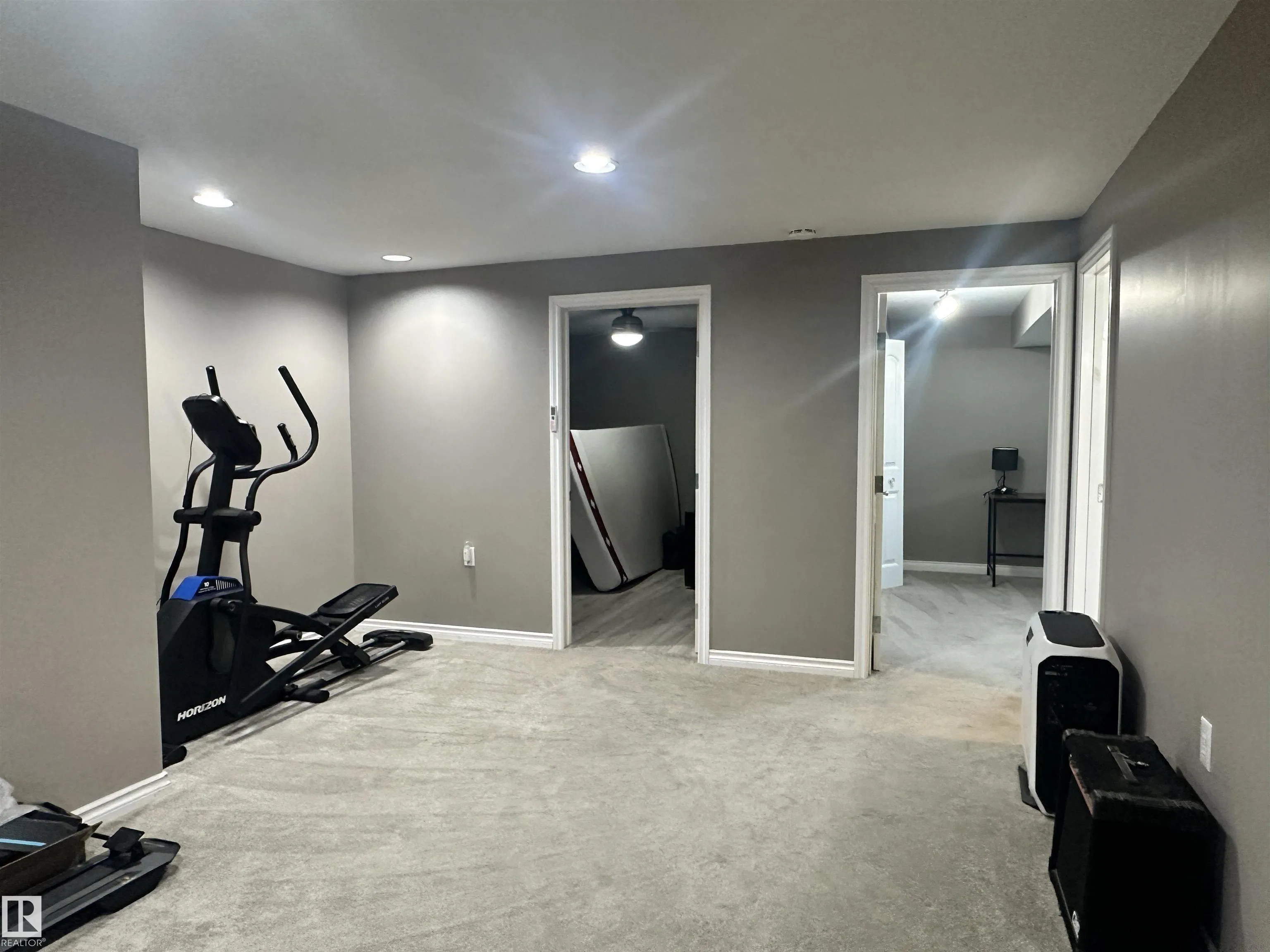 6 ISBISTER Avenue