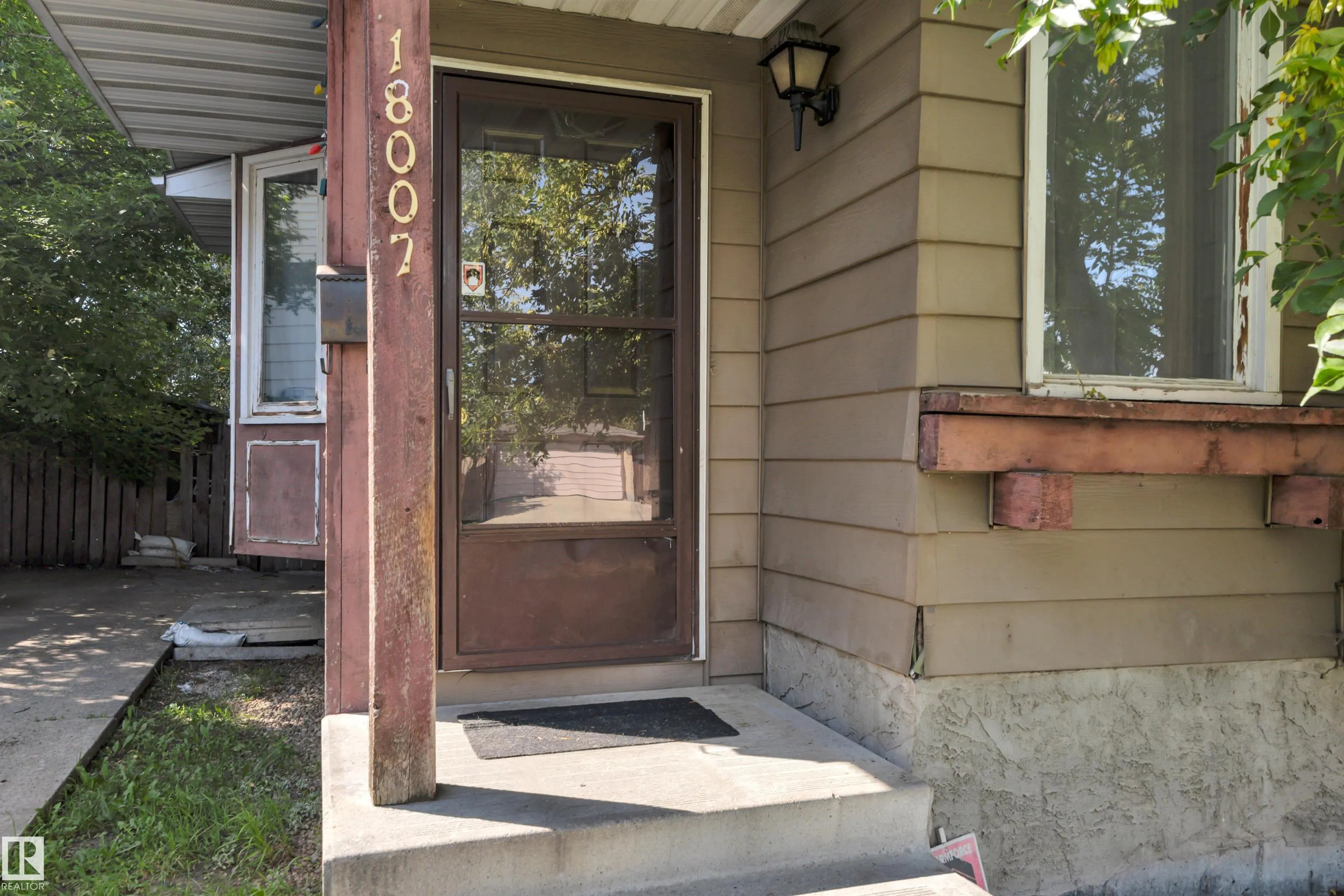18007 73 Avenue