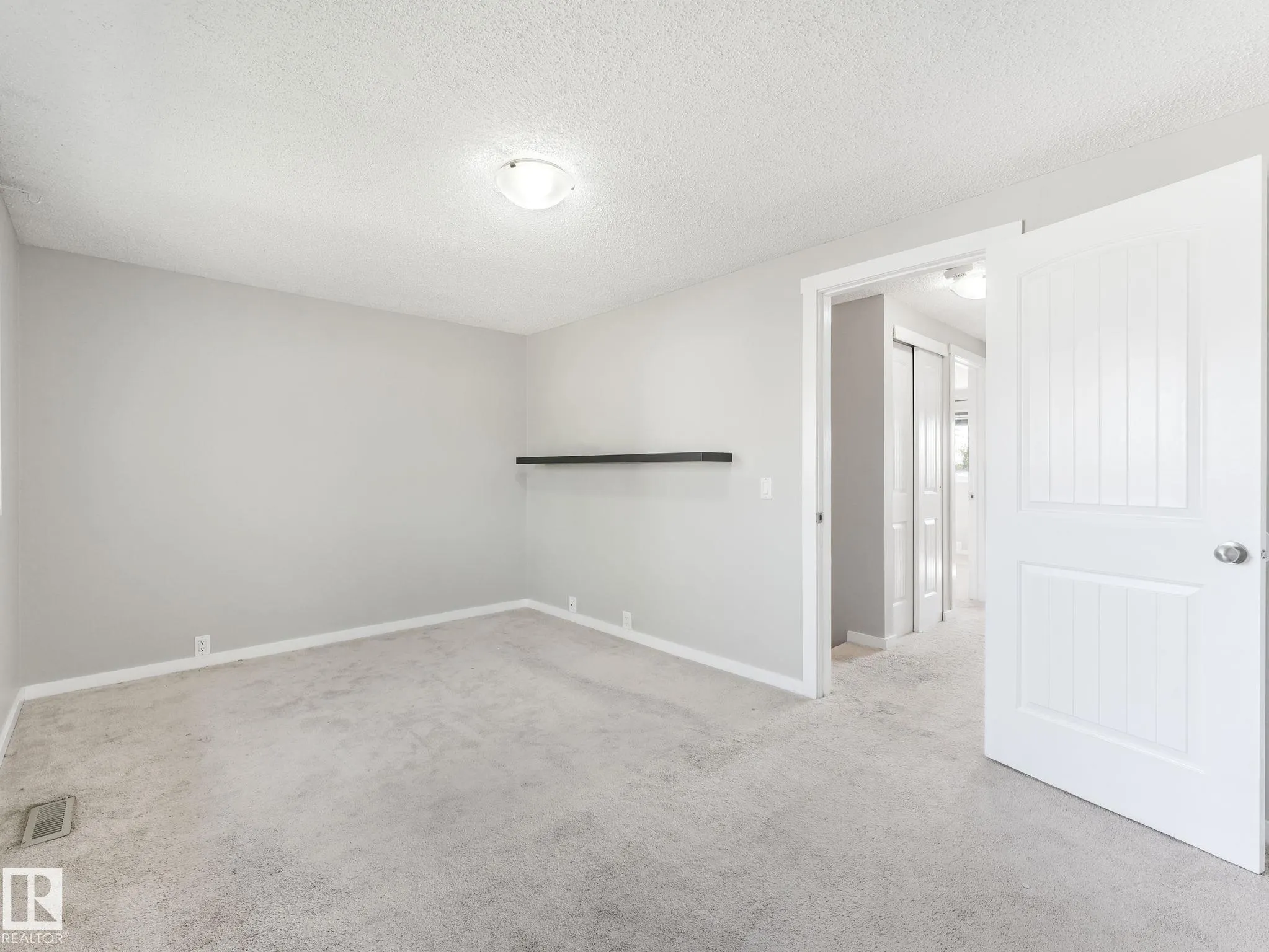 1376 LAKEWOOD Road