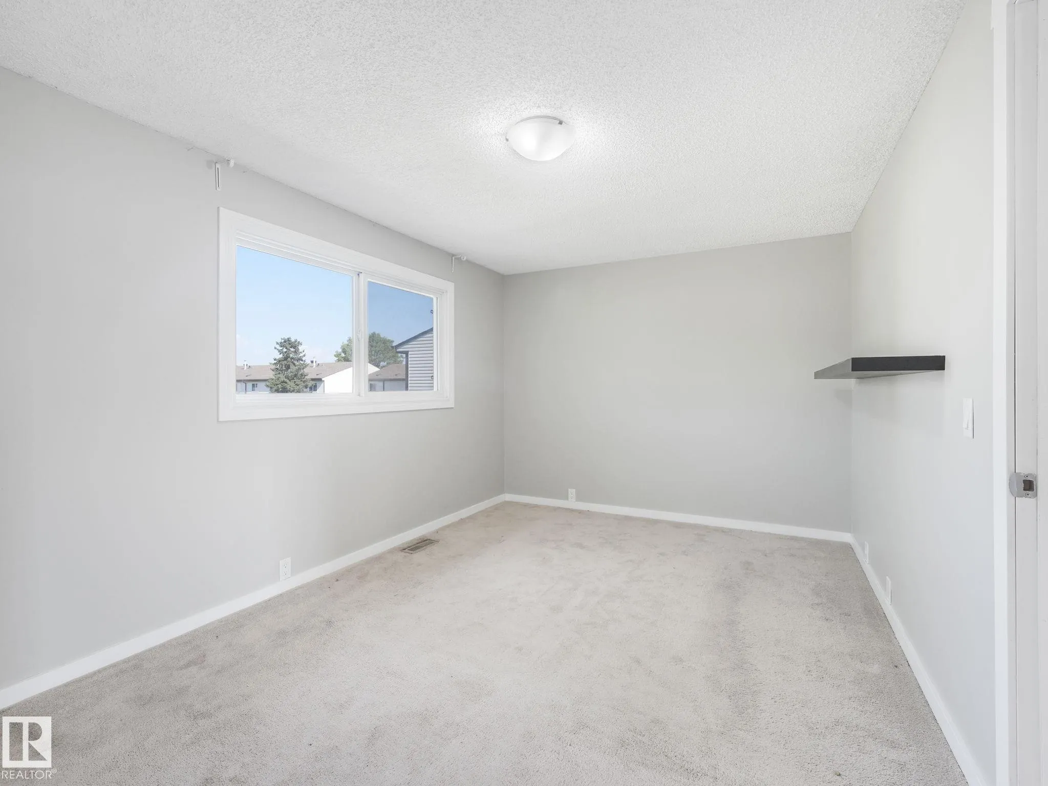 1376 LAKEWOOD Road