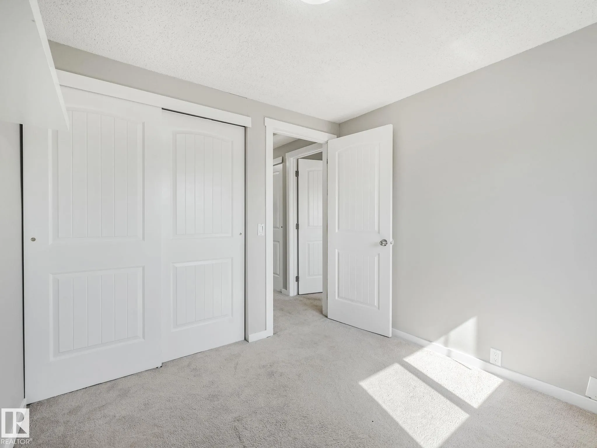 1376 LAKEWOOD Road