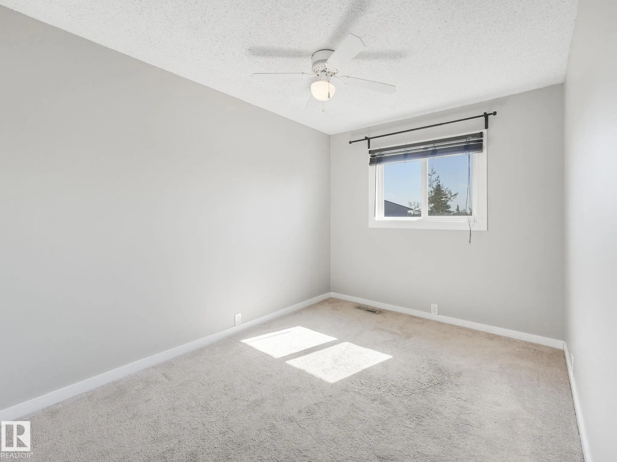 1376 LAKEWOOD Road