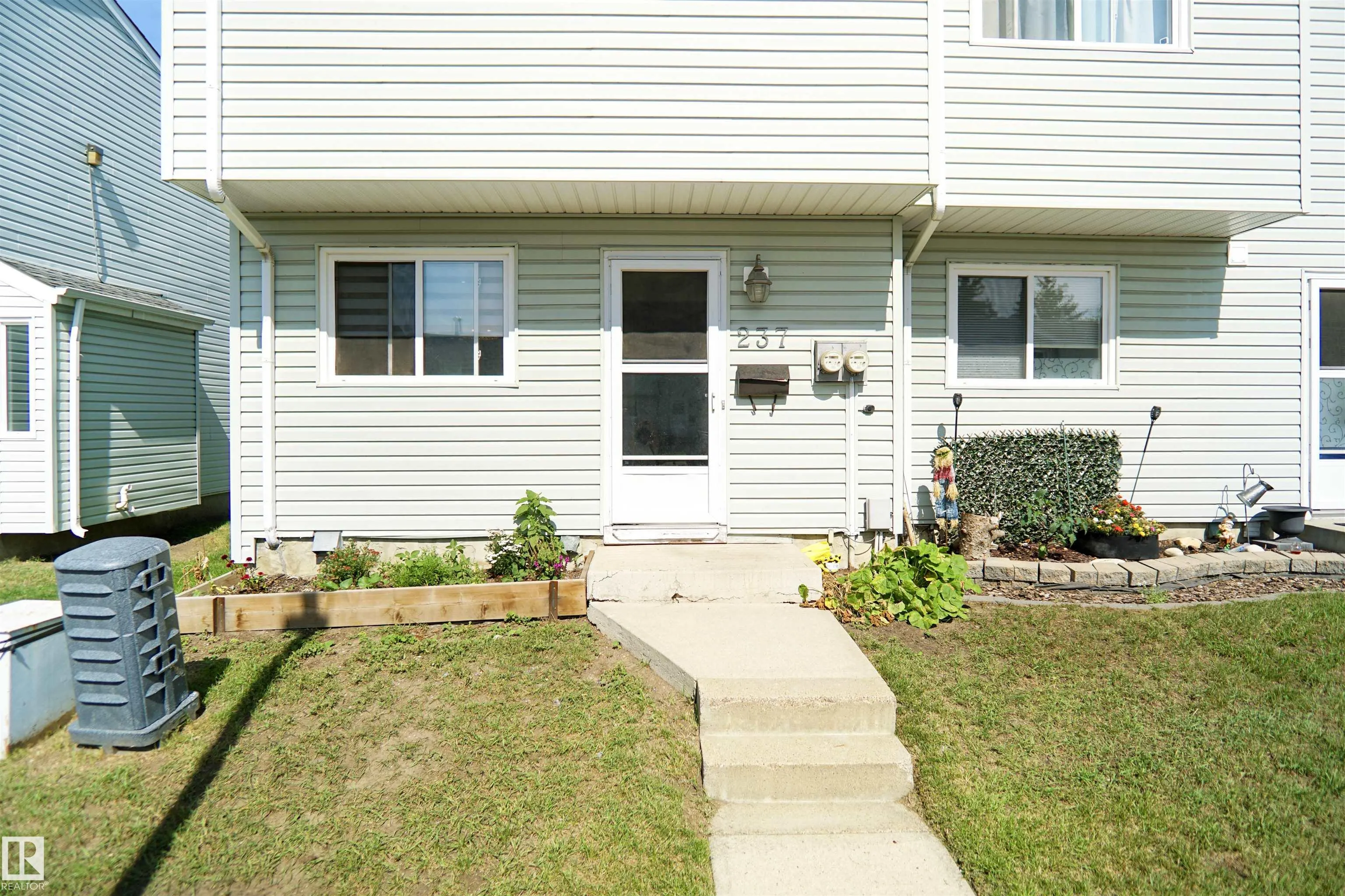 237 DICKINSFIELD Court