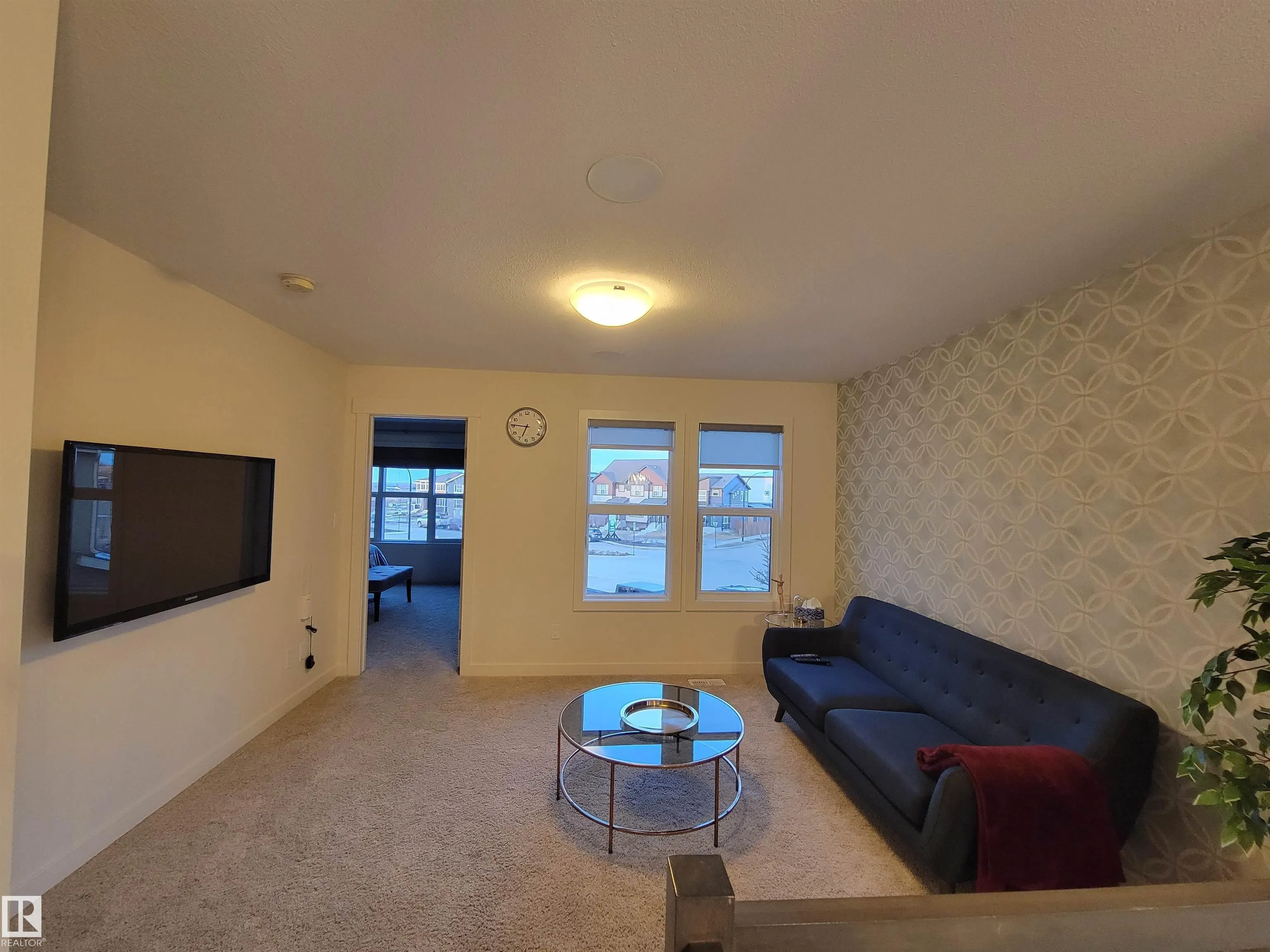 722 Charlesworth Way