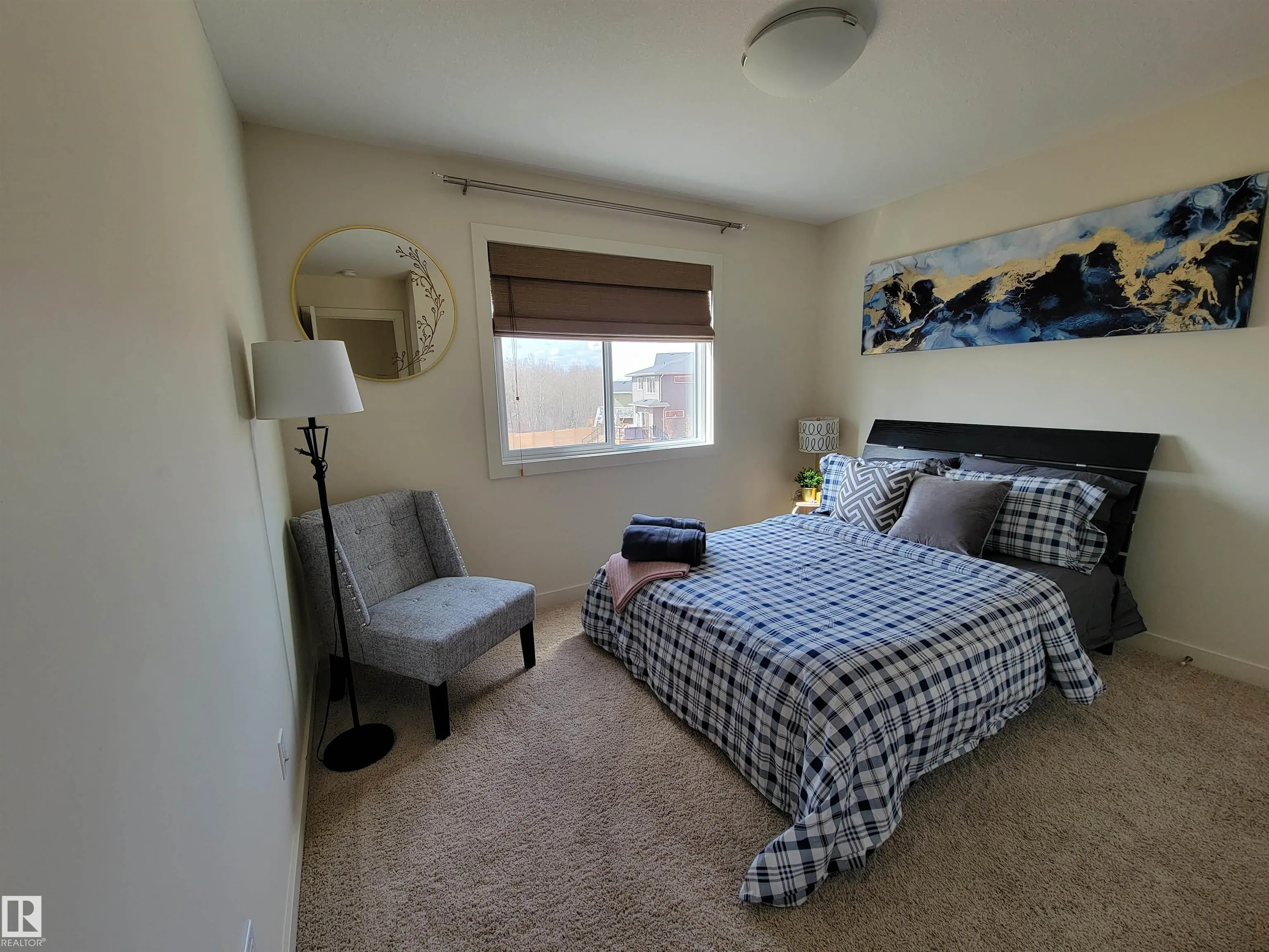 722 Charlesworth Way