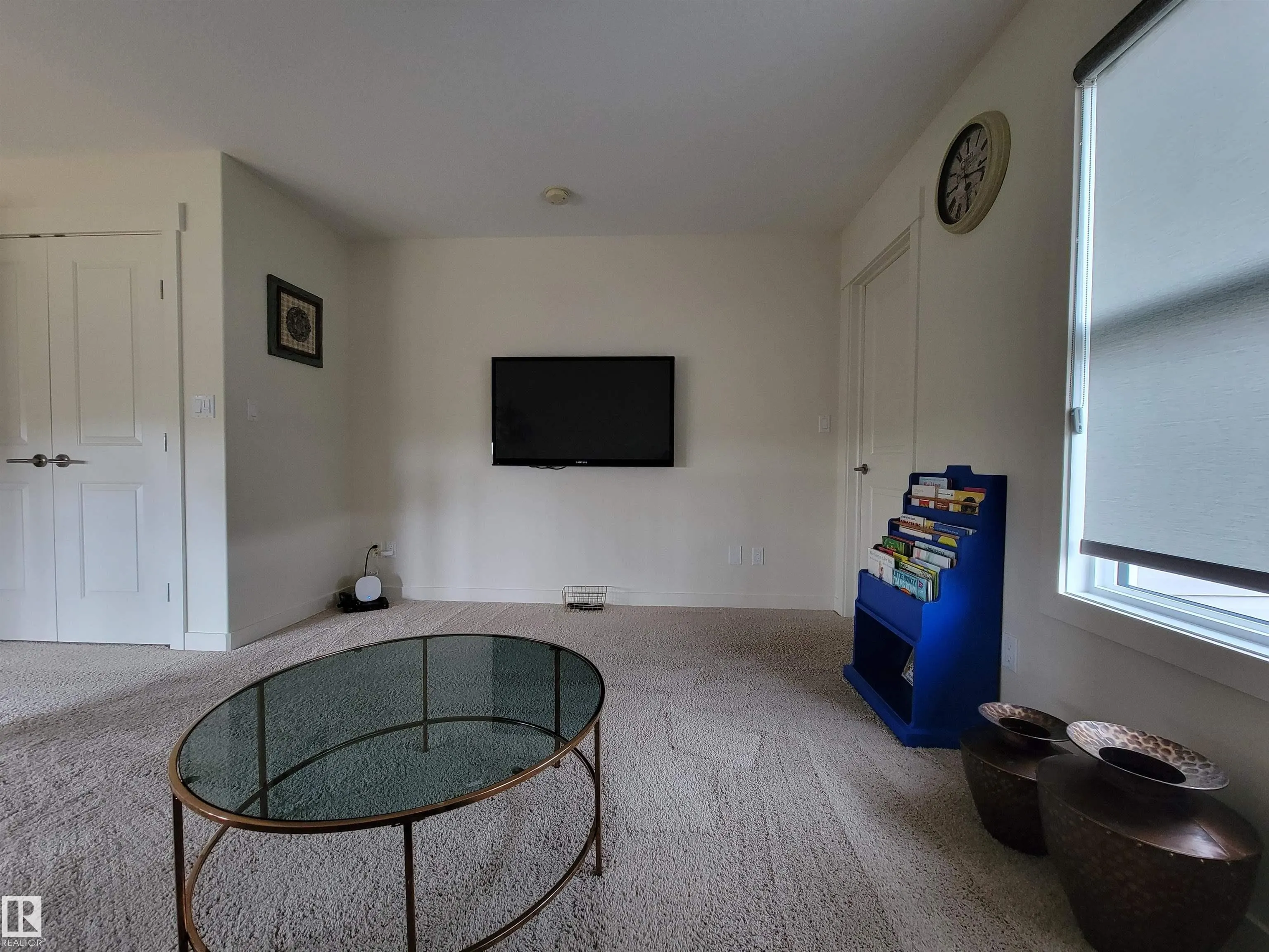 722 Charlesworth Way