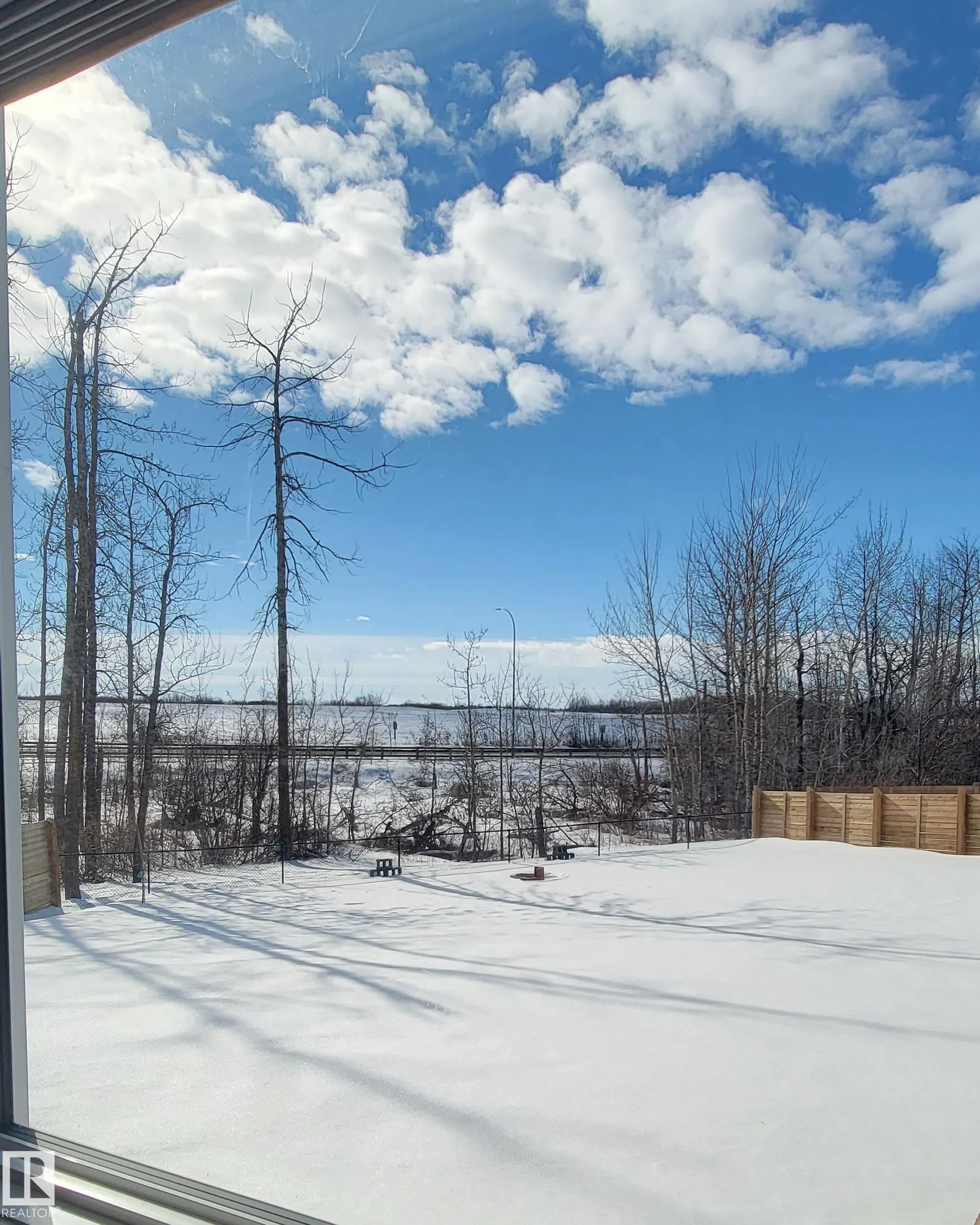 722 Charlesworth Way
