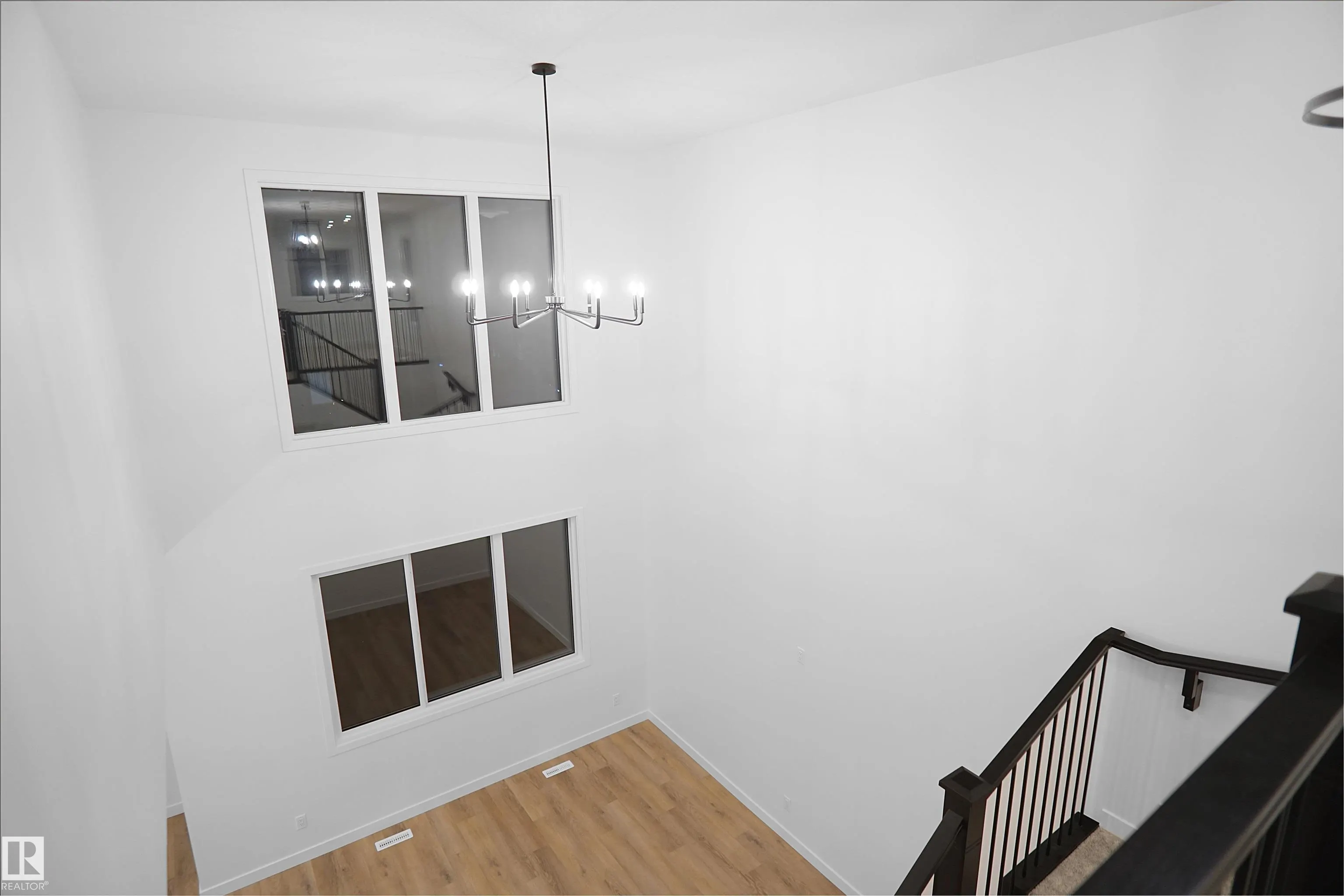 20608 27 Avenue
