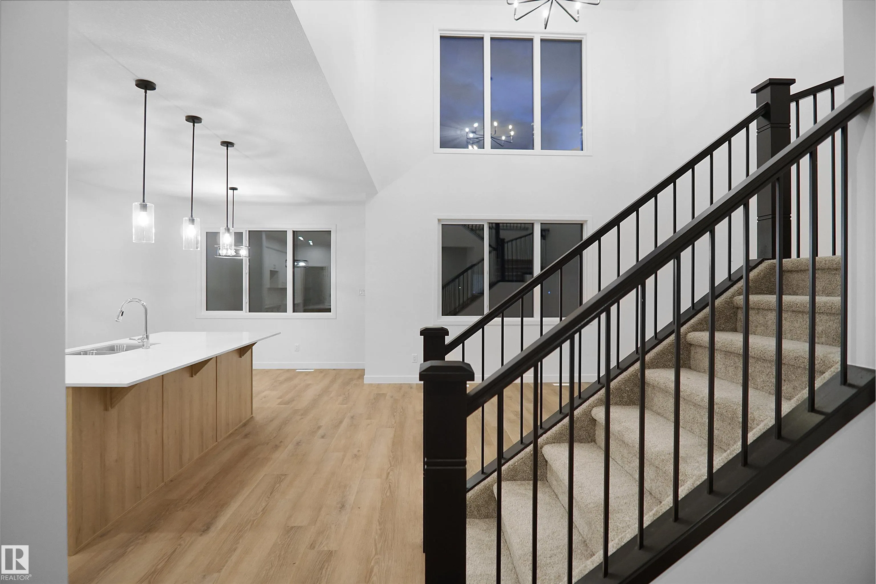 20608 27 Avenue