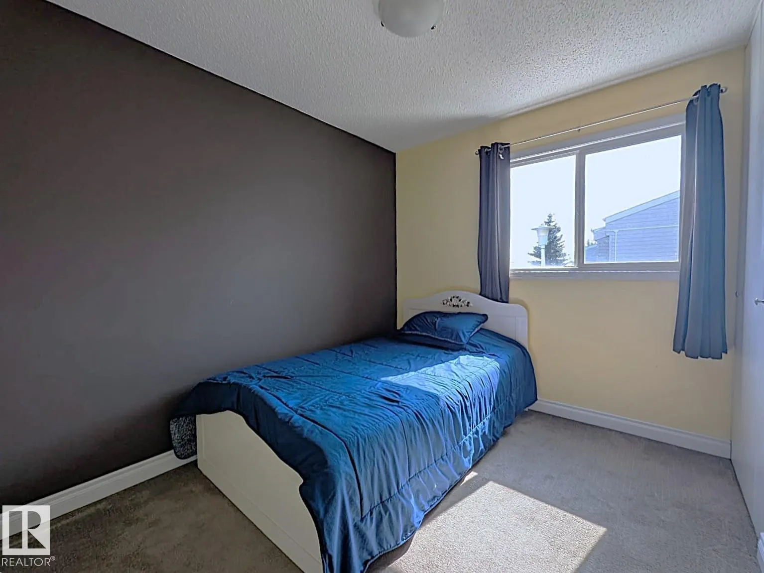 61 MCLEOD Place