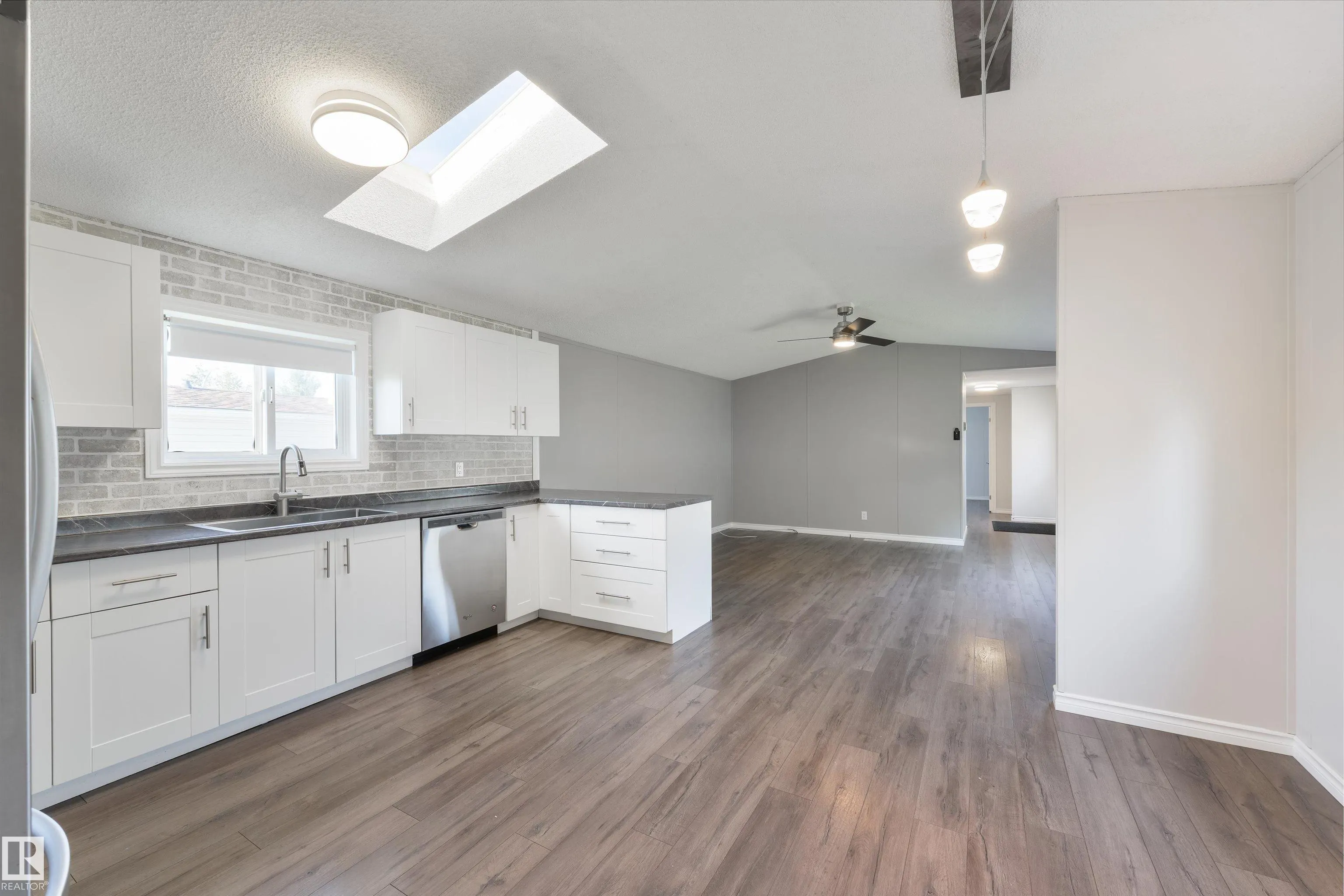 53222 RGE RD 272