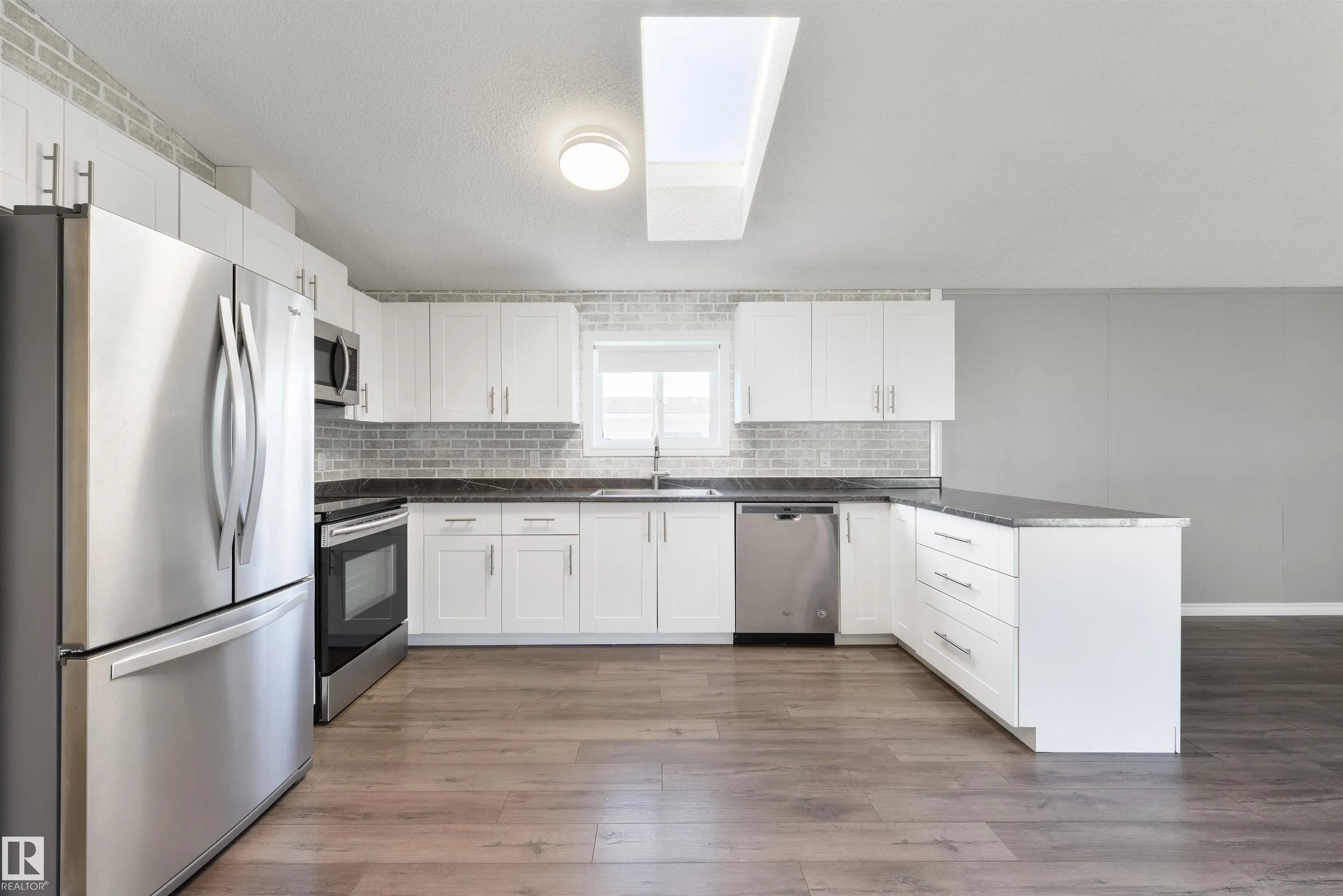 53222 RGE RD 272