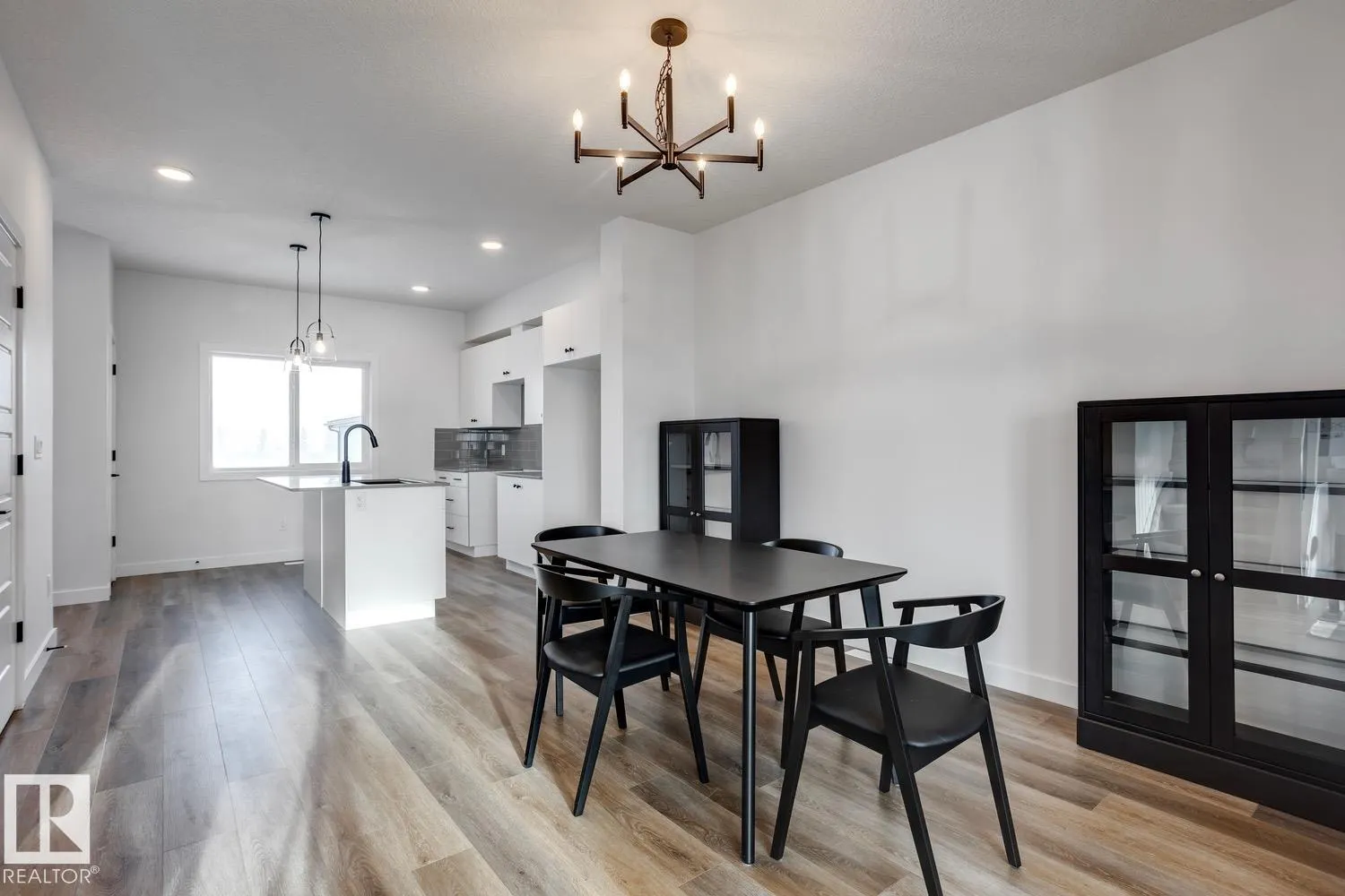 15 SERENO Lane
