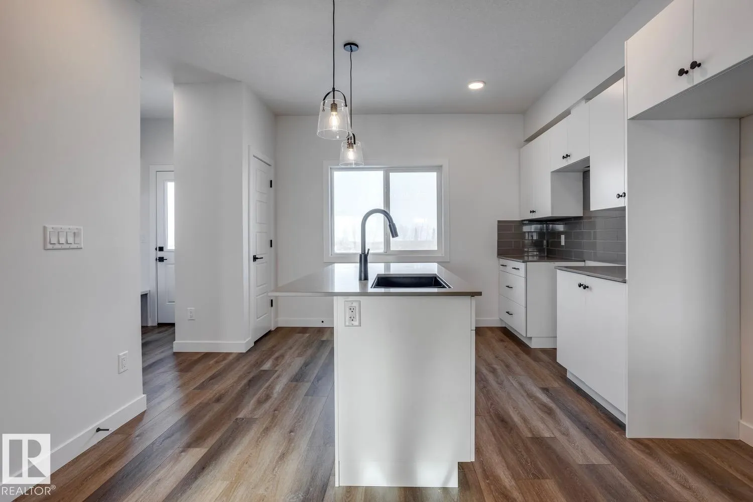 15 SERENO Lane