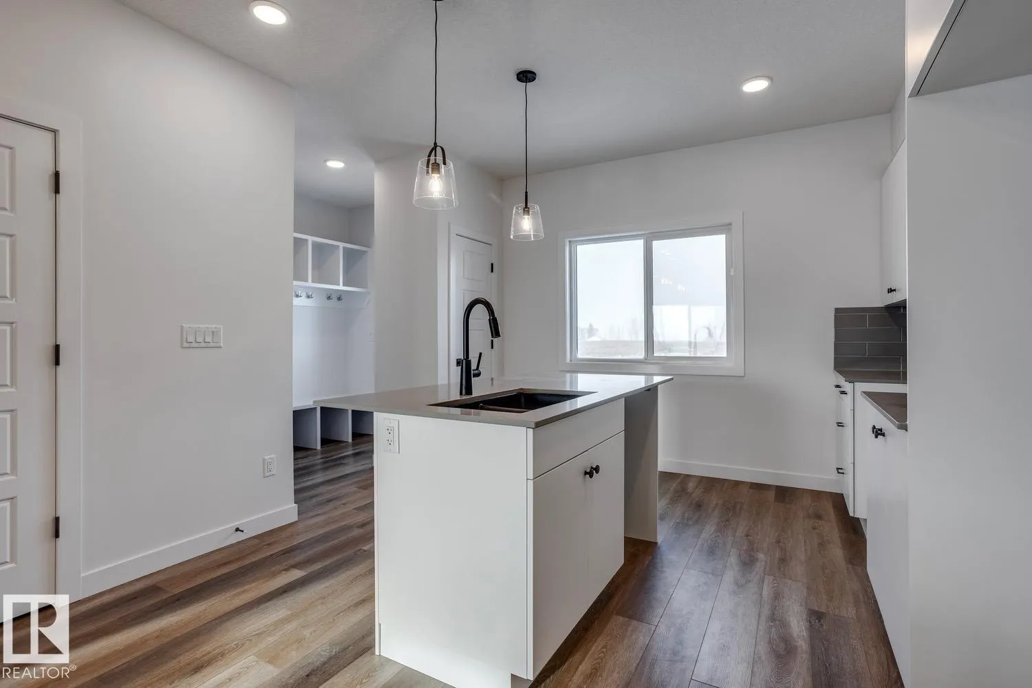 15 SERENO Lane