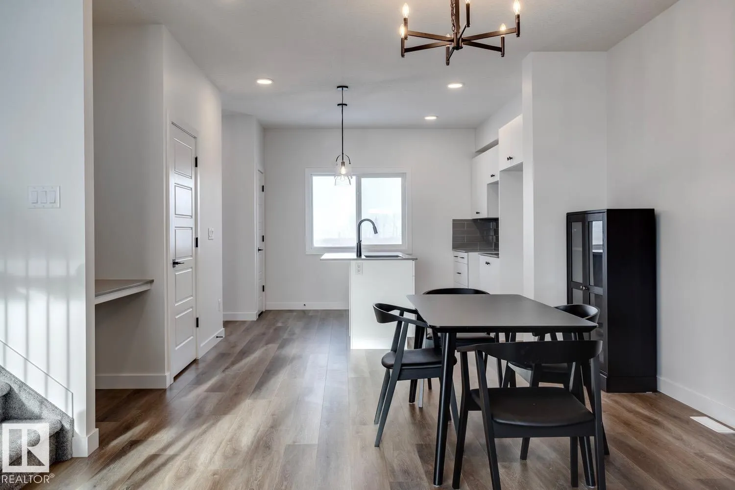 15 SERENO Lane