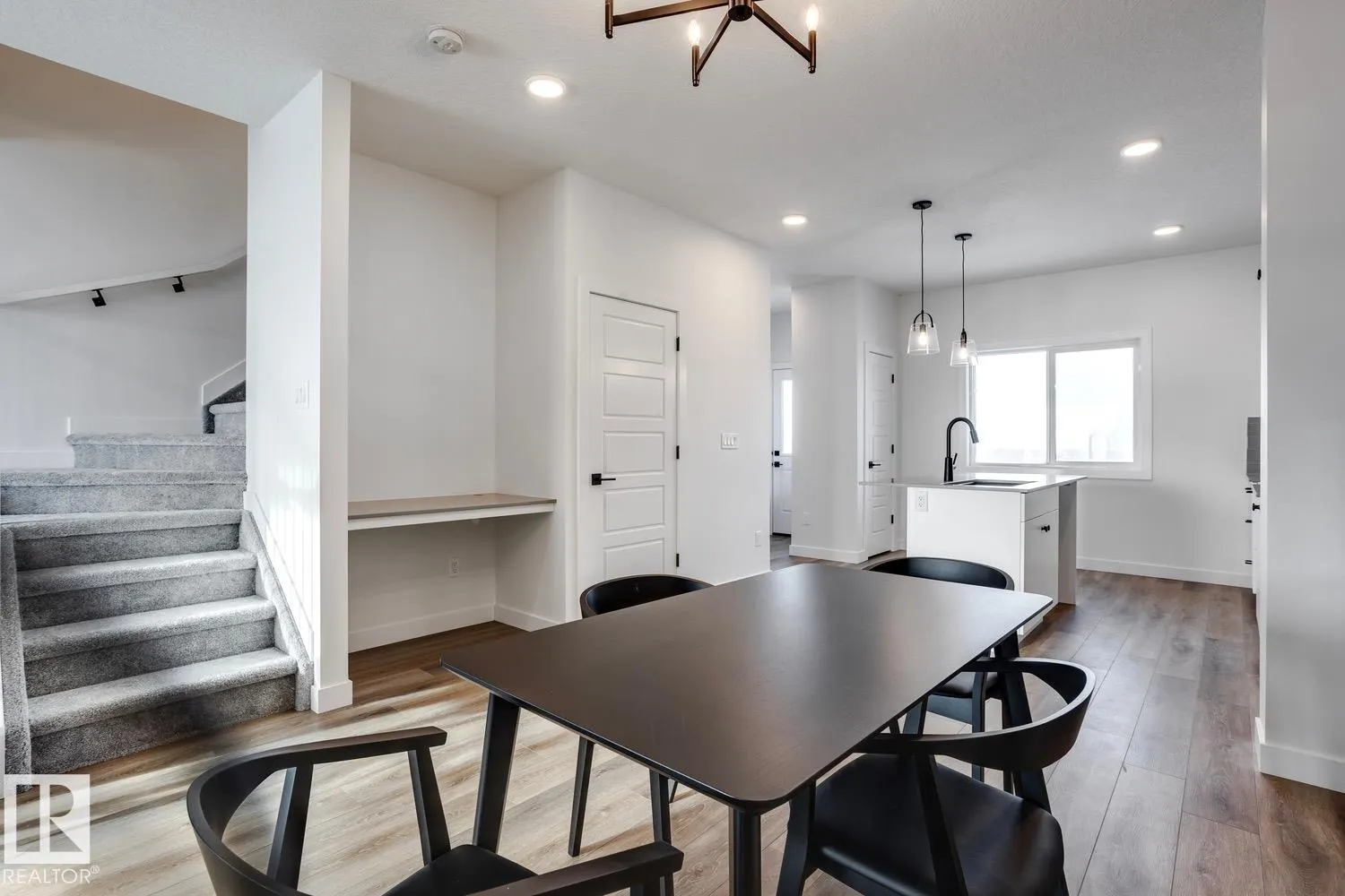 15 SERENO Lane