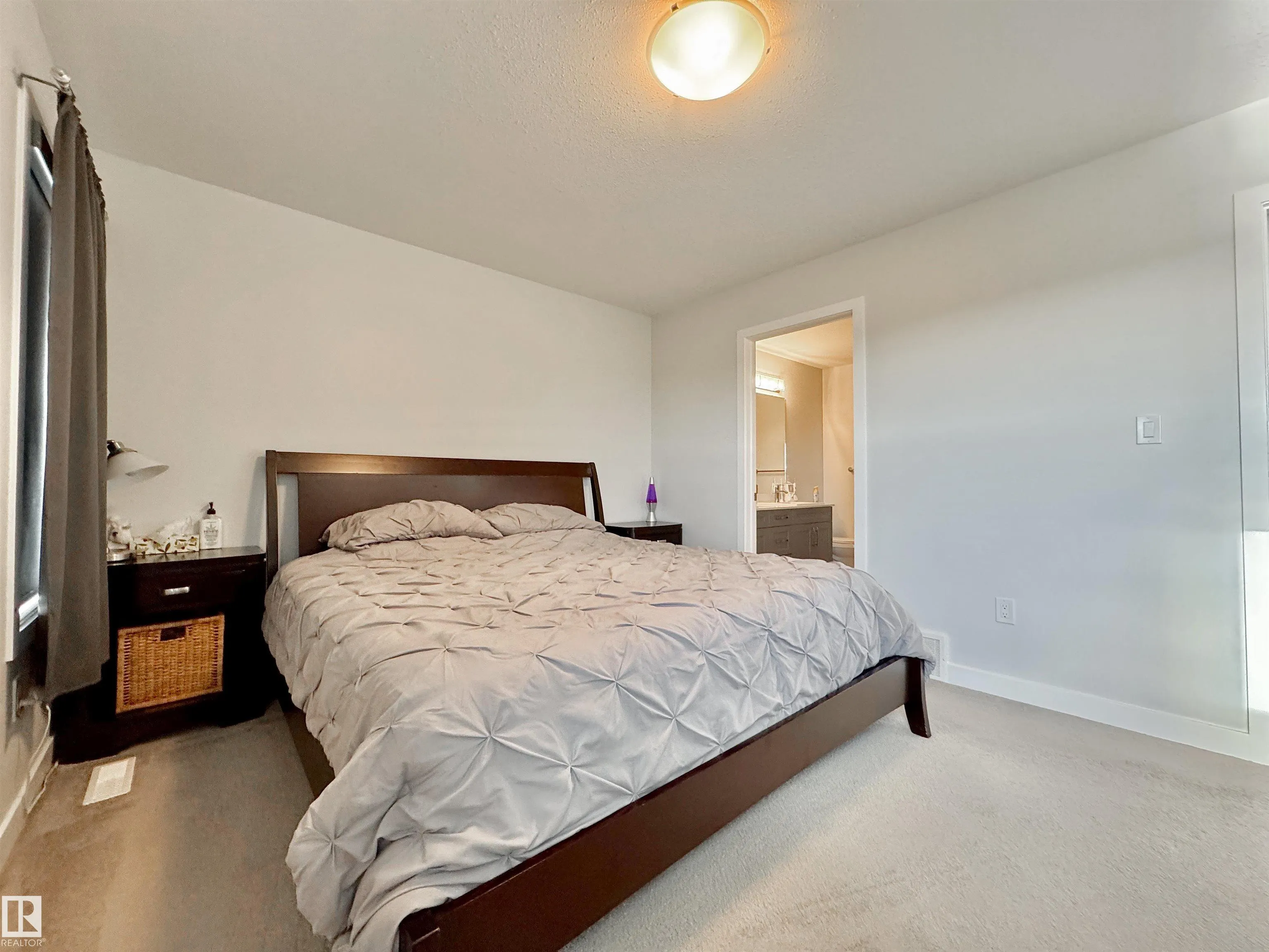 4322 HAWTHORN LANDING Landing