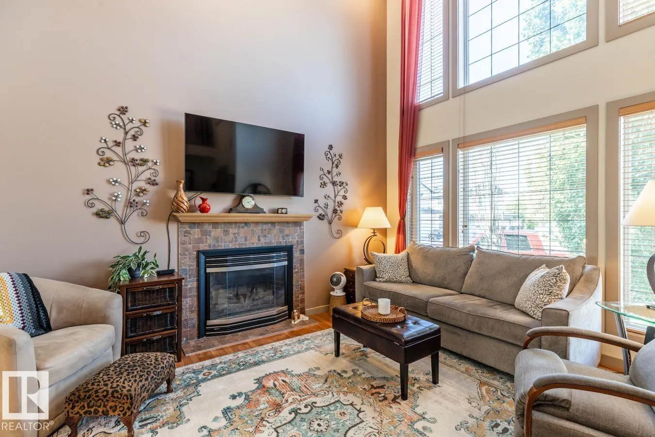 3 PROMENADE Place