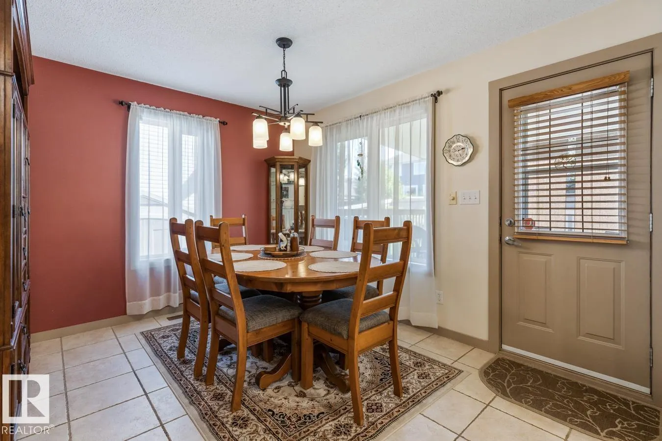 3 PROMENADE Place