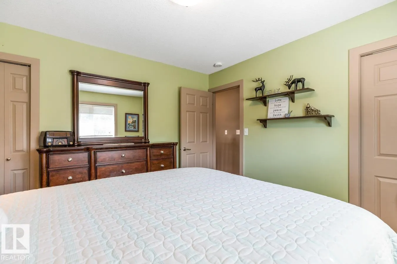 3 PROMENADE Place