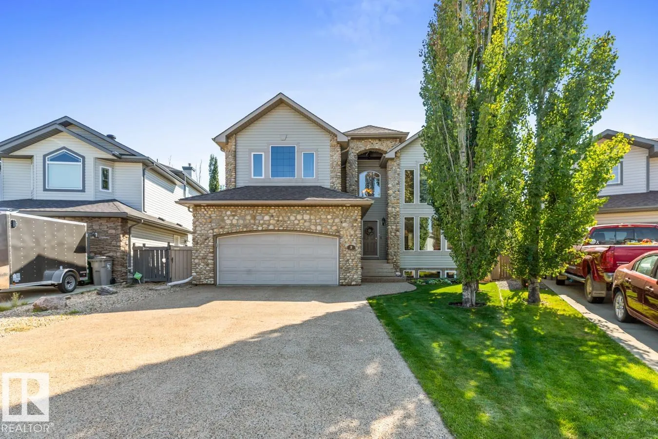 3 PROMENADE Place