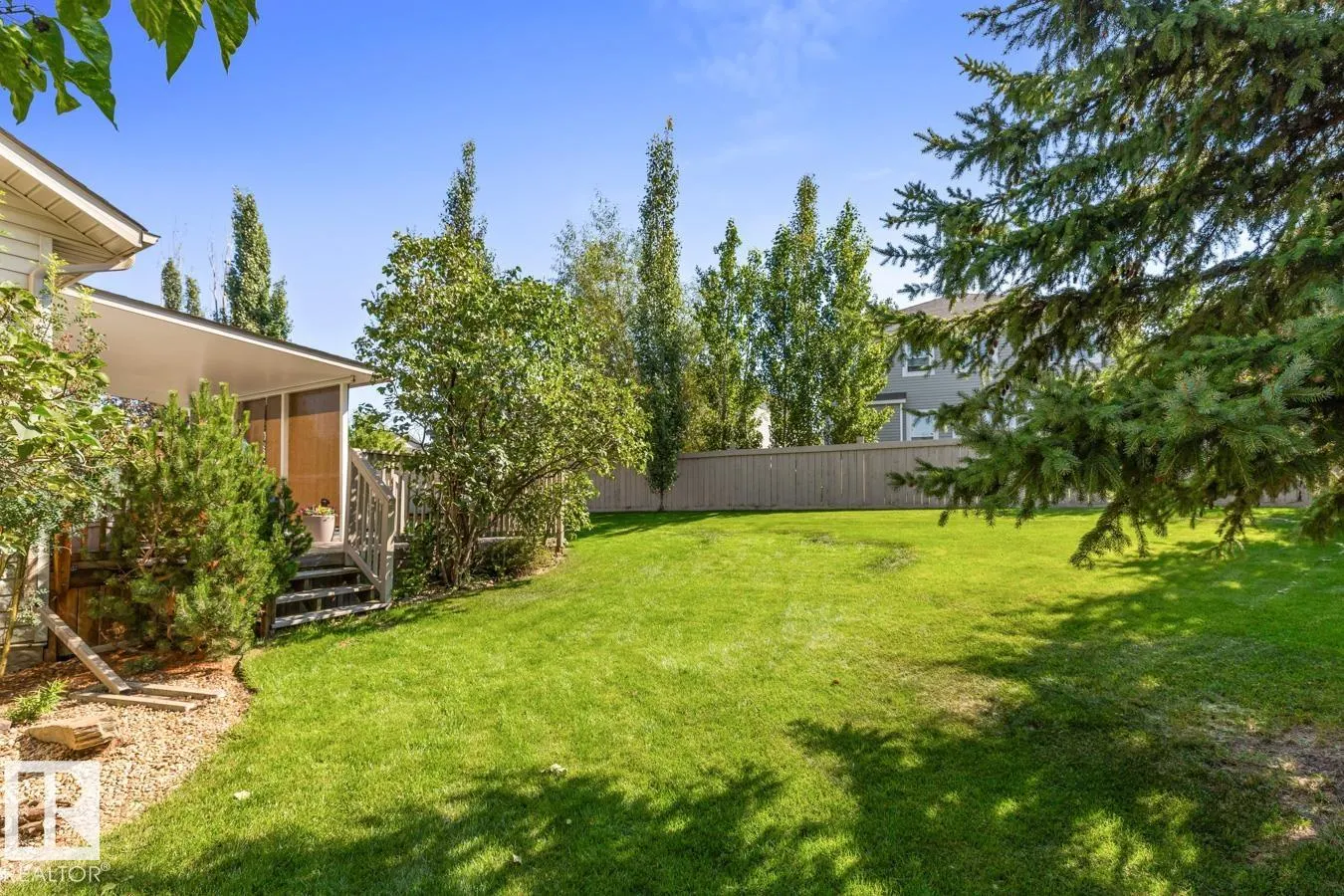 3 PROMENADE Place