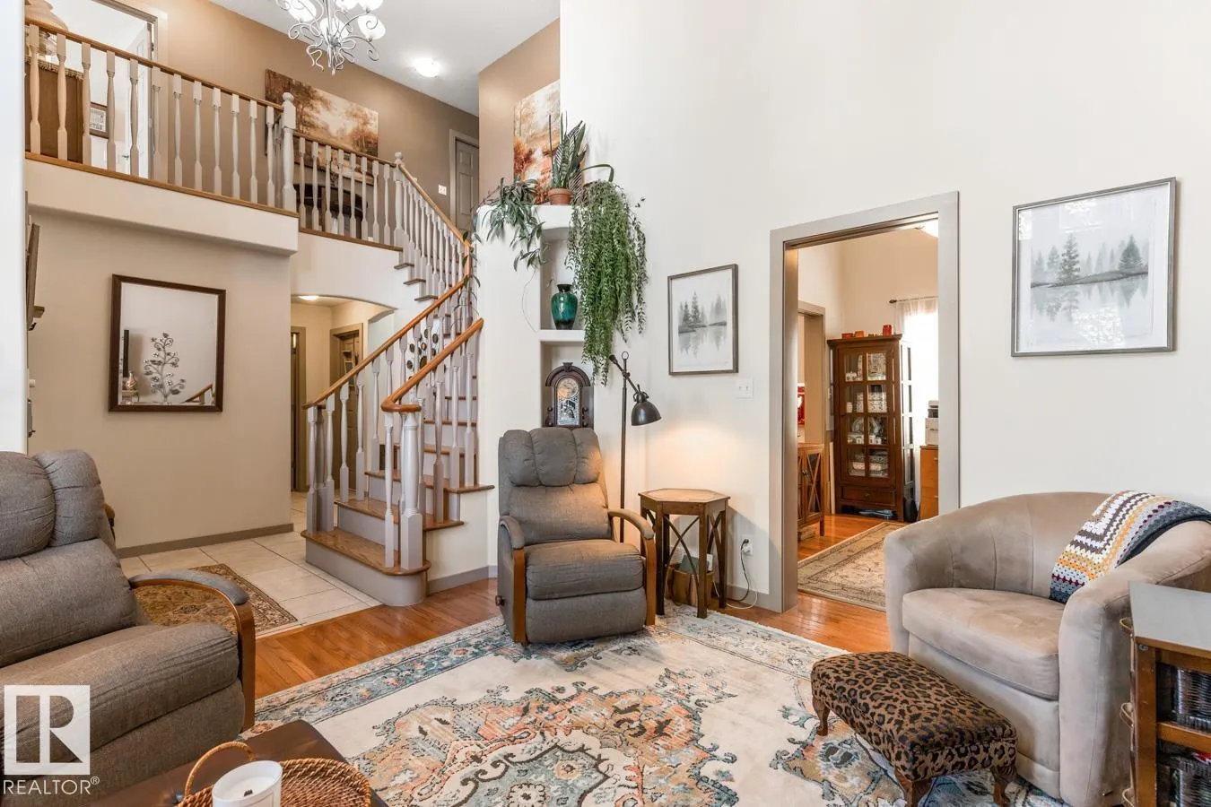 3 PROMENADE Place