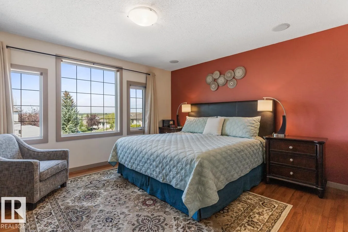 3 PROMENADE Place