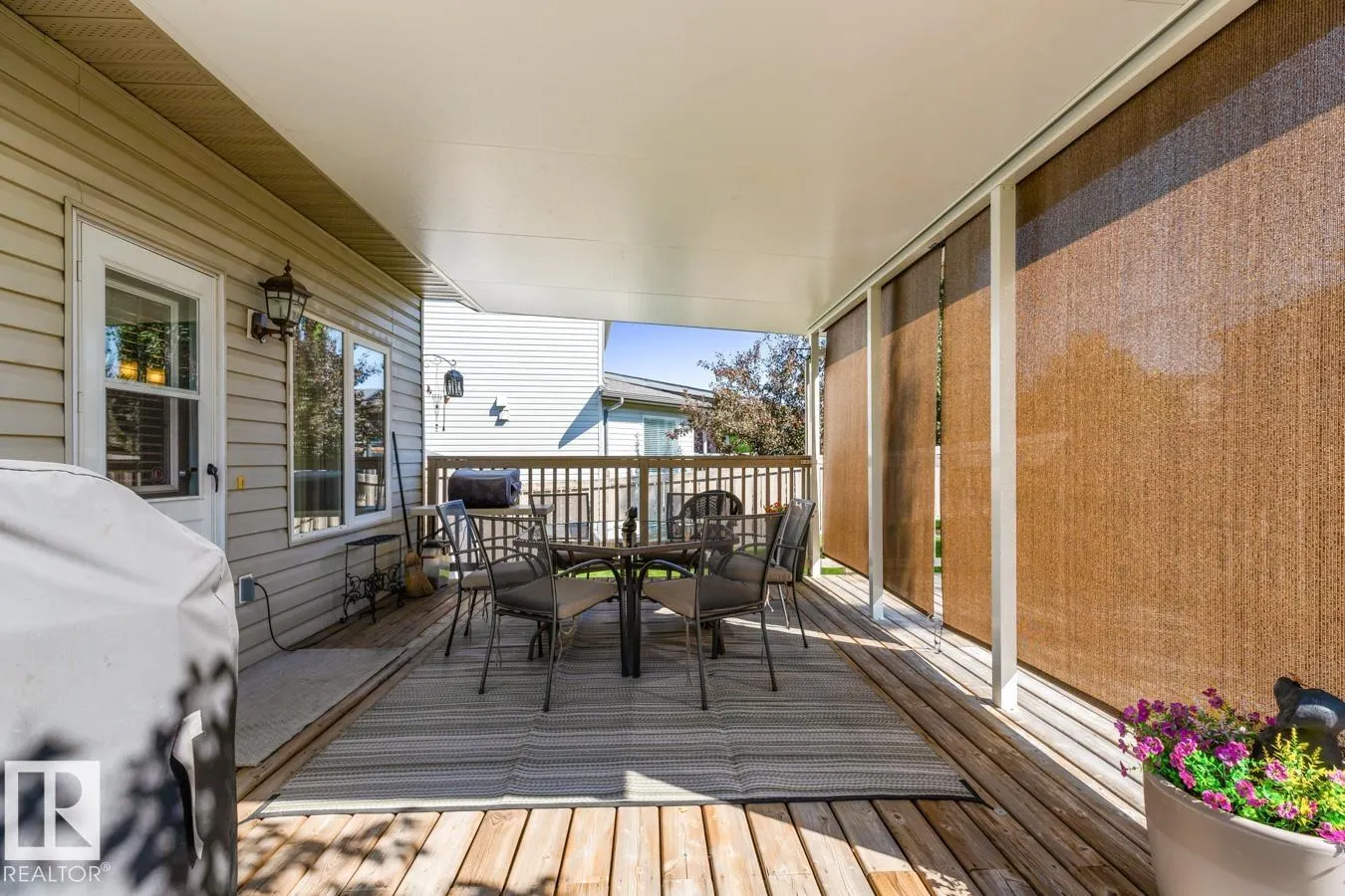 3 PROMENADE Place