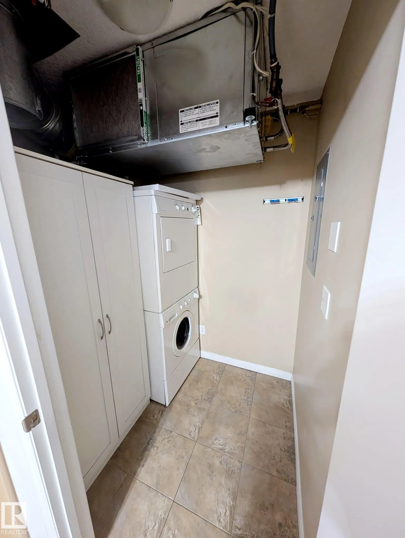 300 SPRUCE RIDGE Road