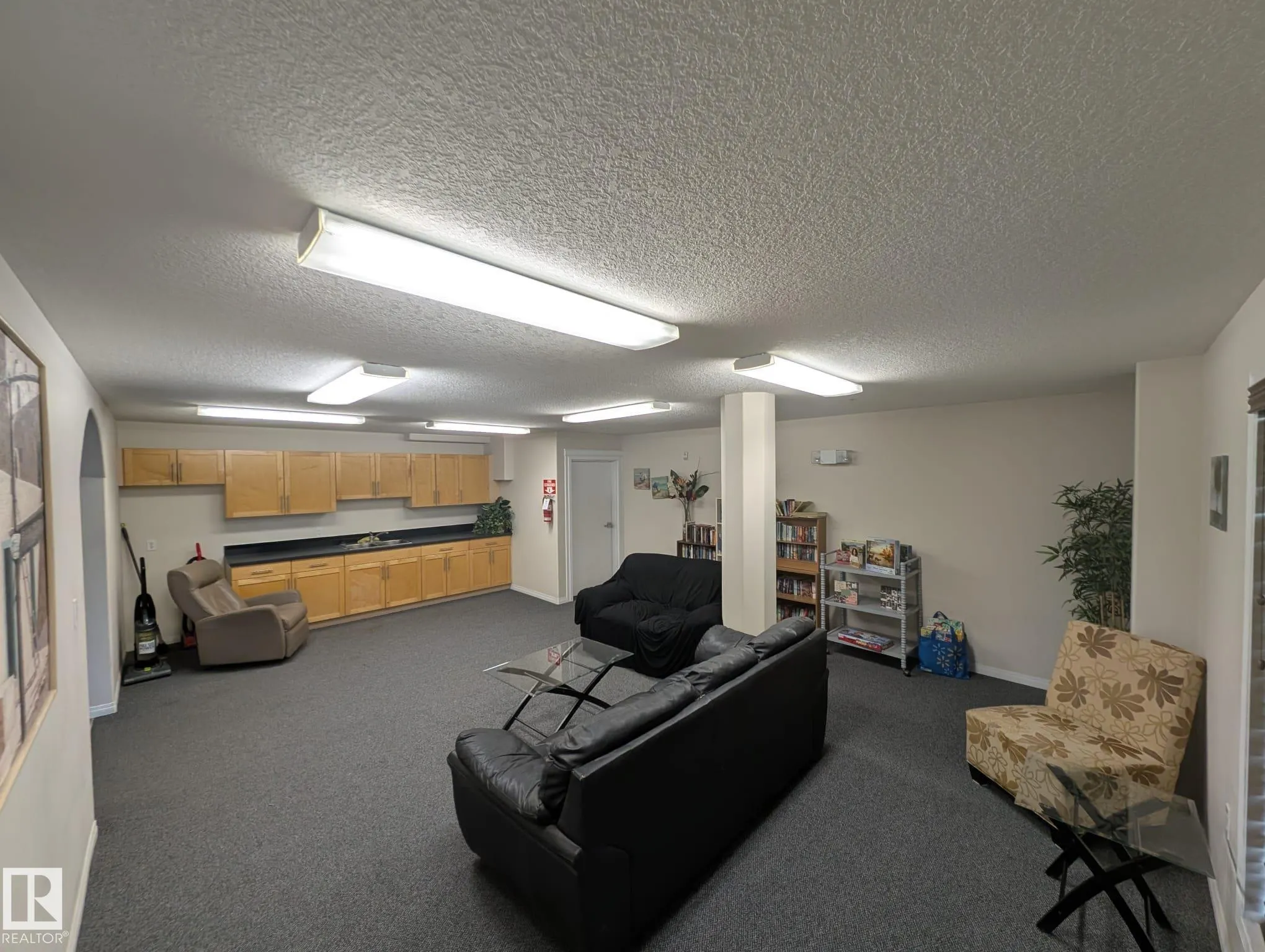 300 SPRUCE RIDGE Road