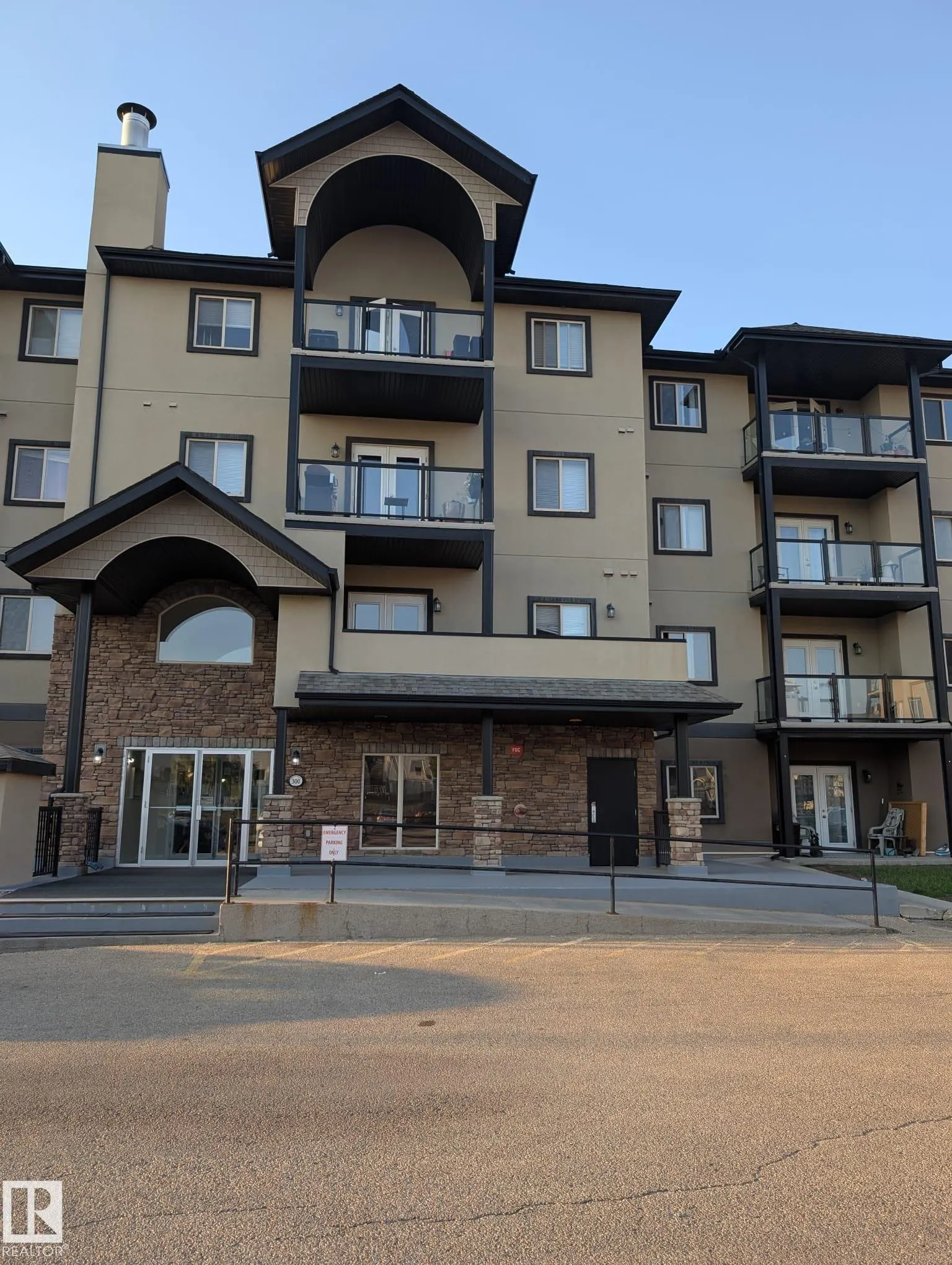 300 SPRUCE RIDGE Road