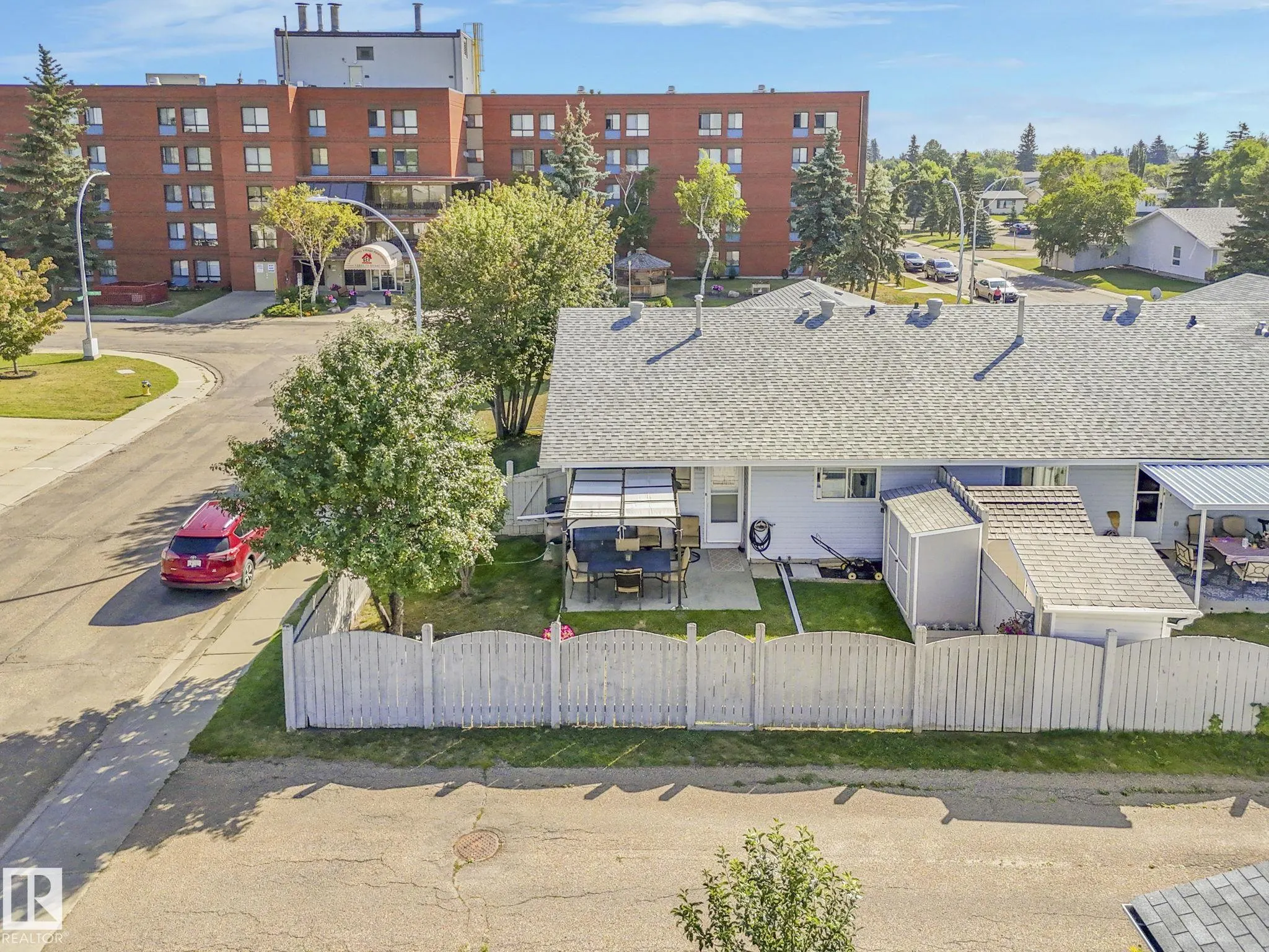 13810 75 Street