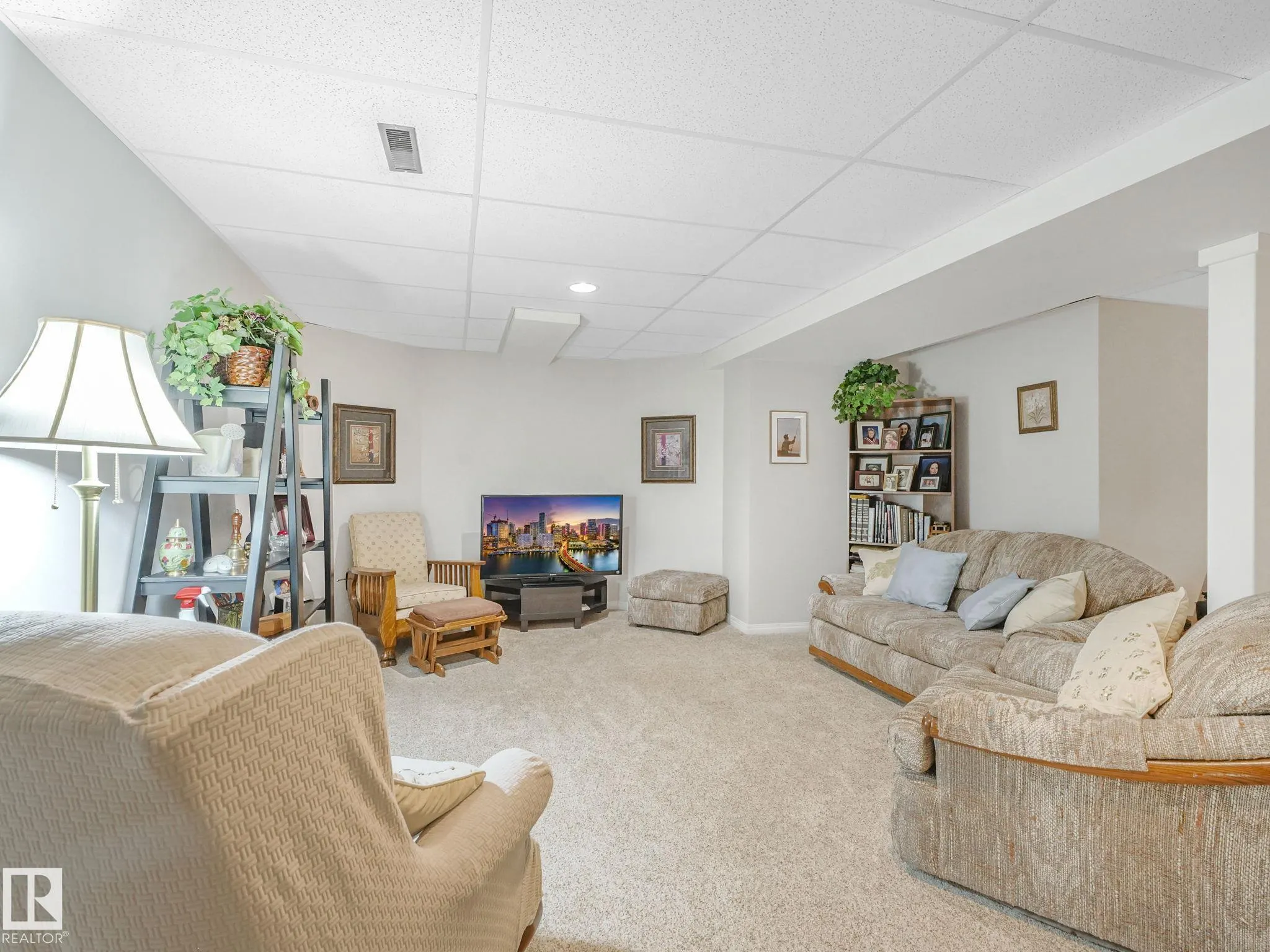 13810 75 Street