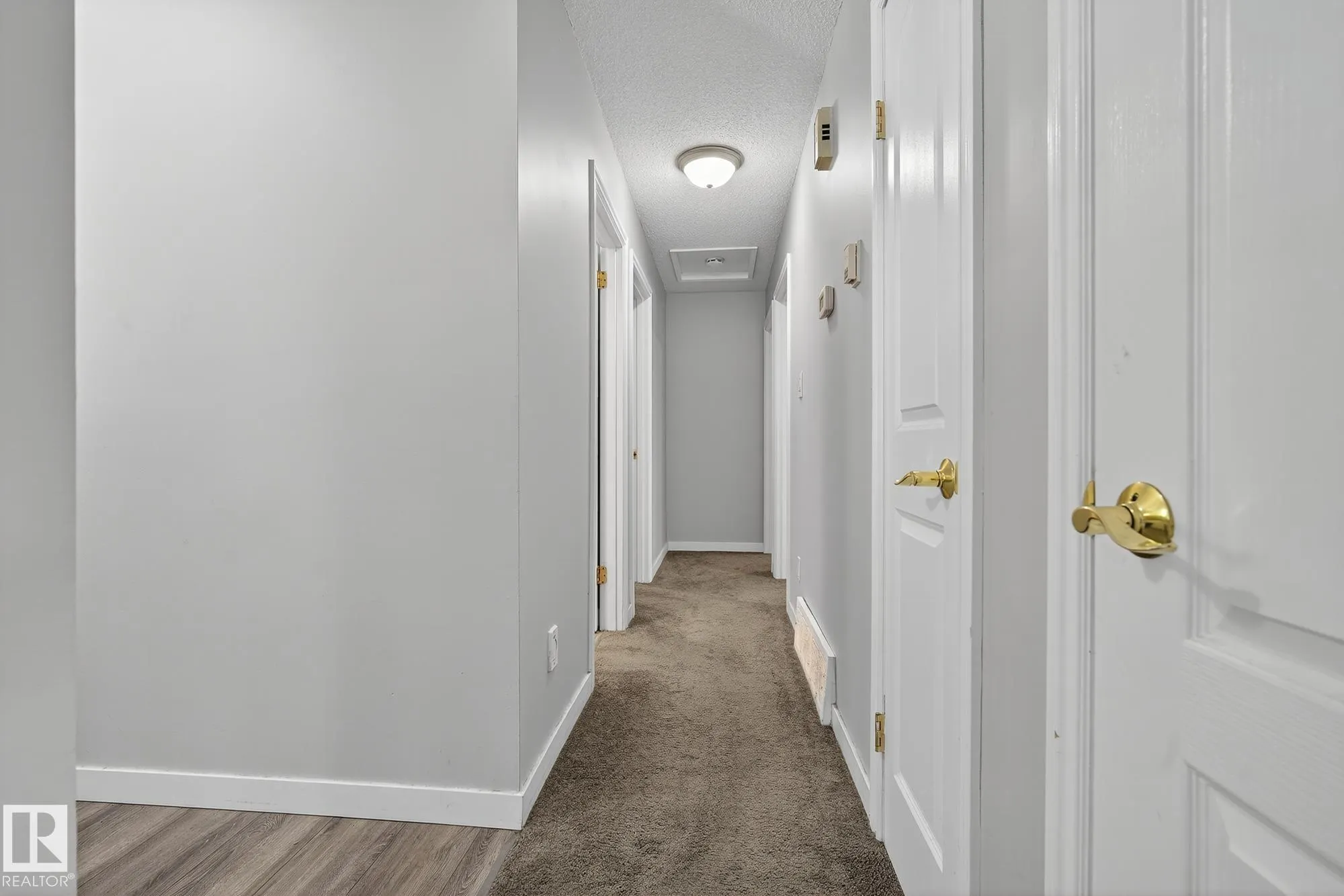 2 FARMSTEAD Avenue
