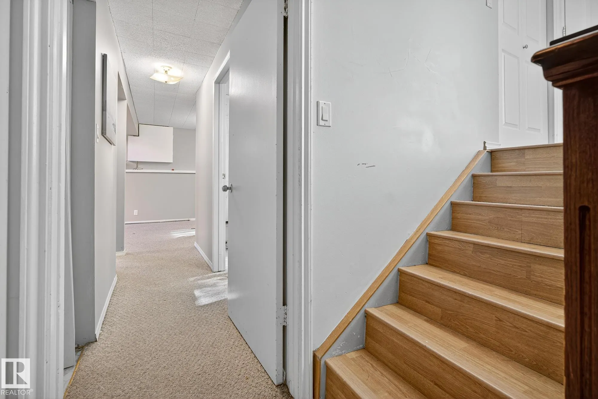 2 FARMSTEAD Avenue