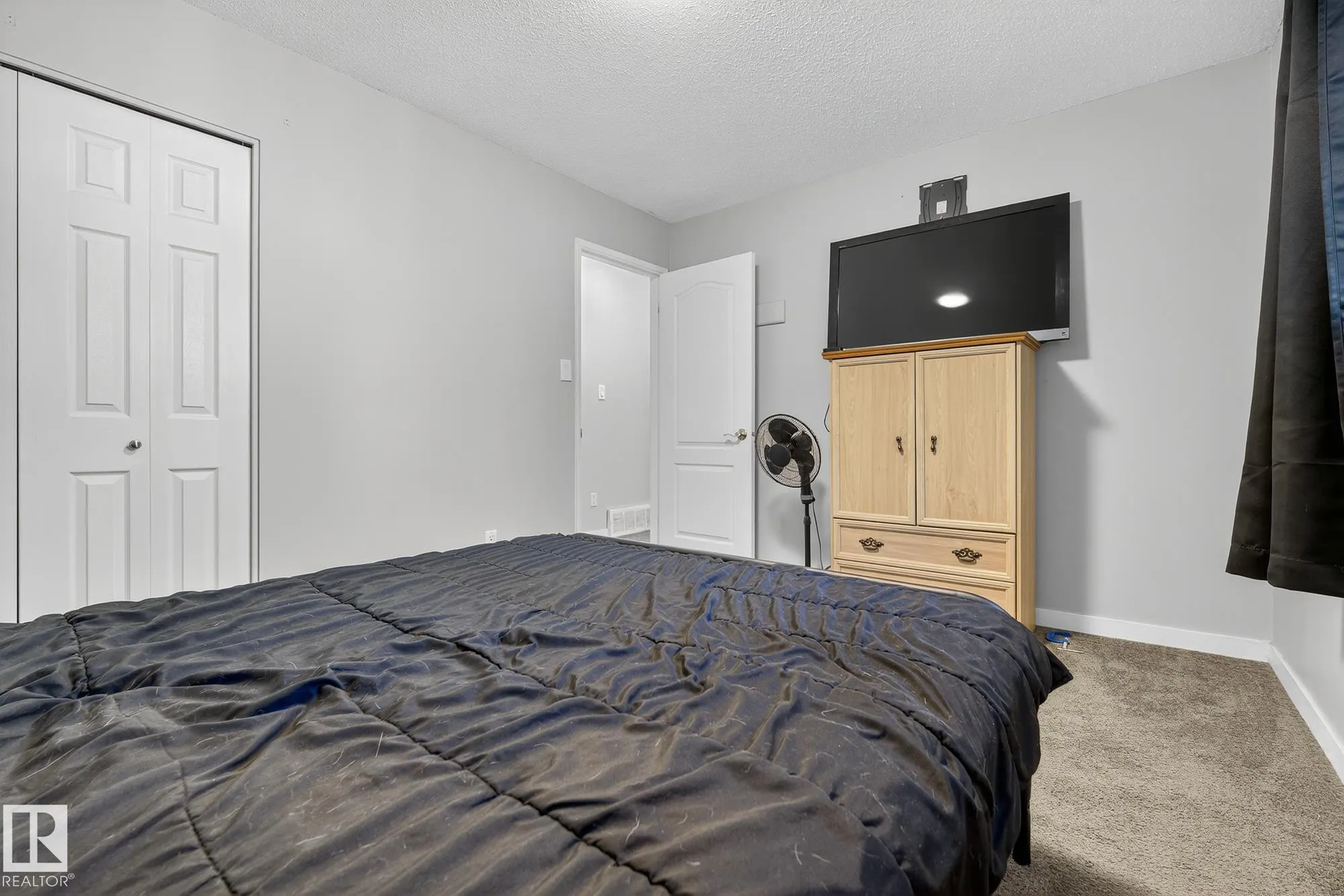 2 FARMSTEAD Avenue