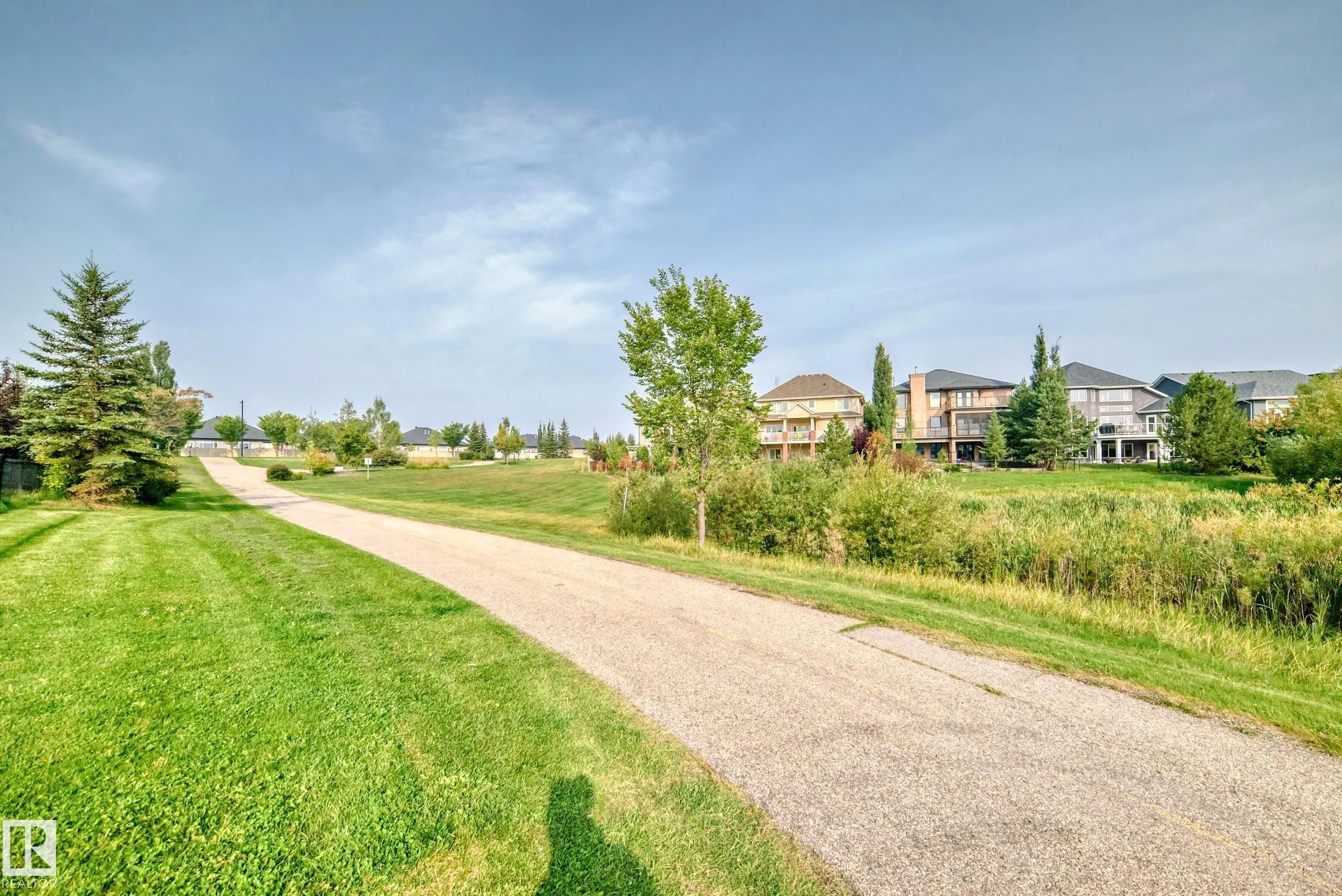 1507 Adamson View