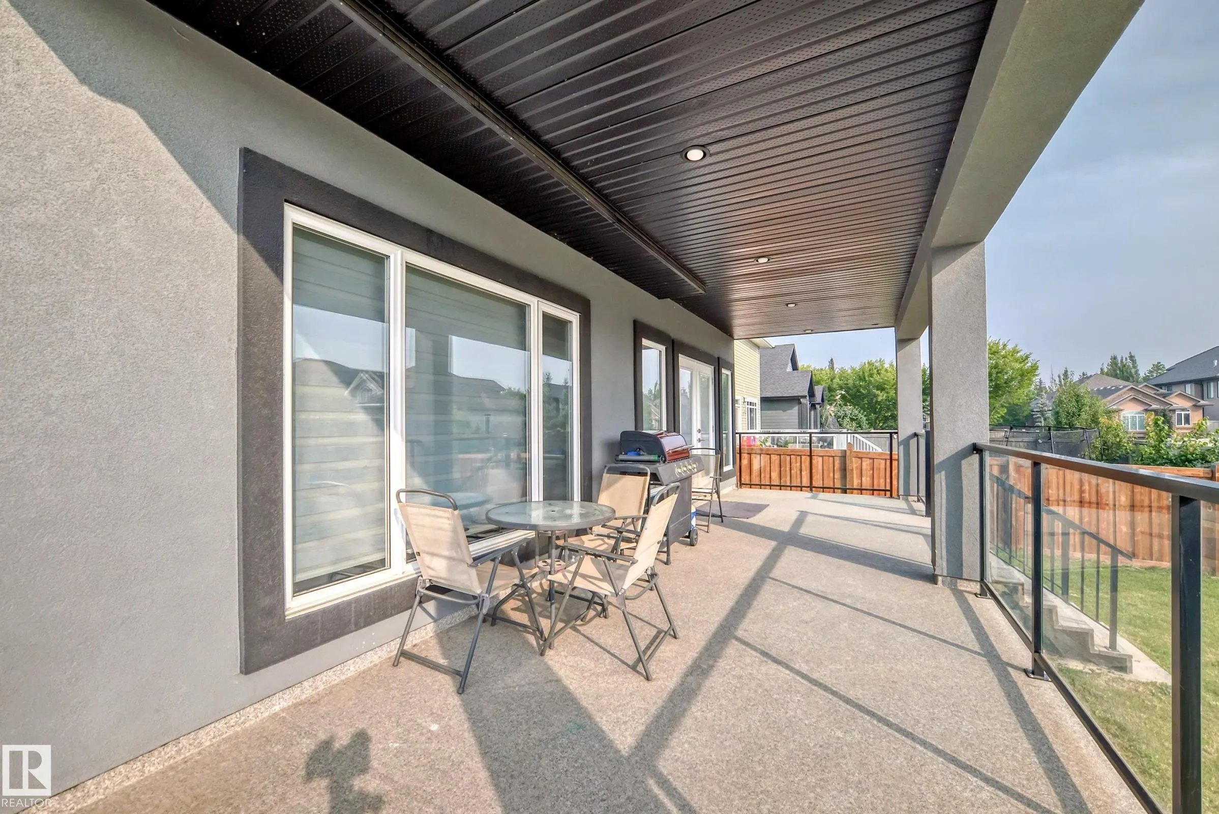1507 Adamson View