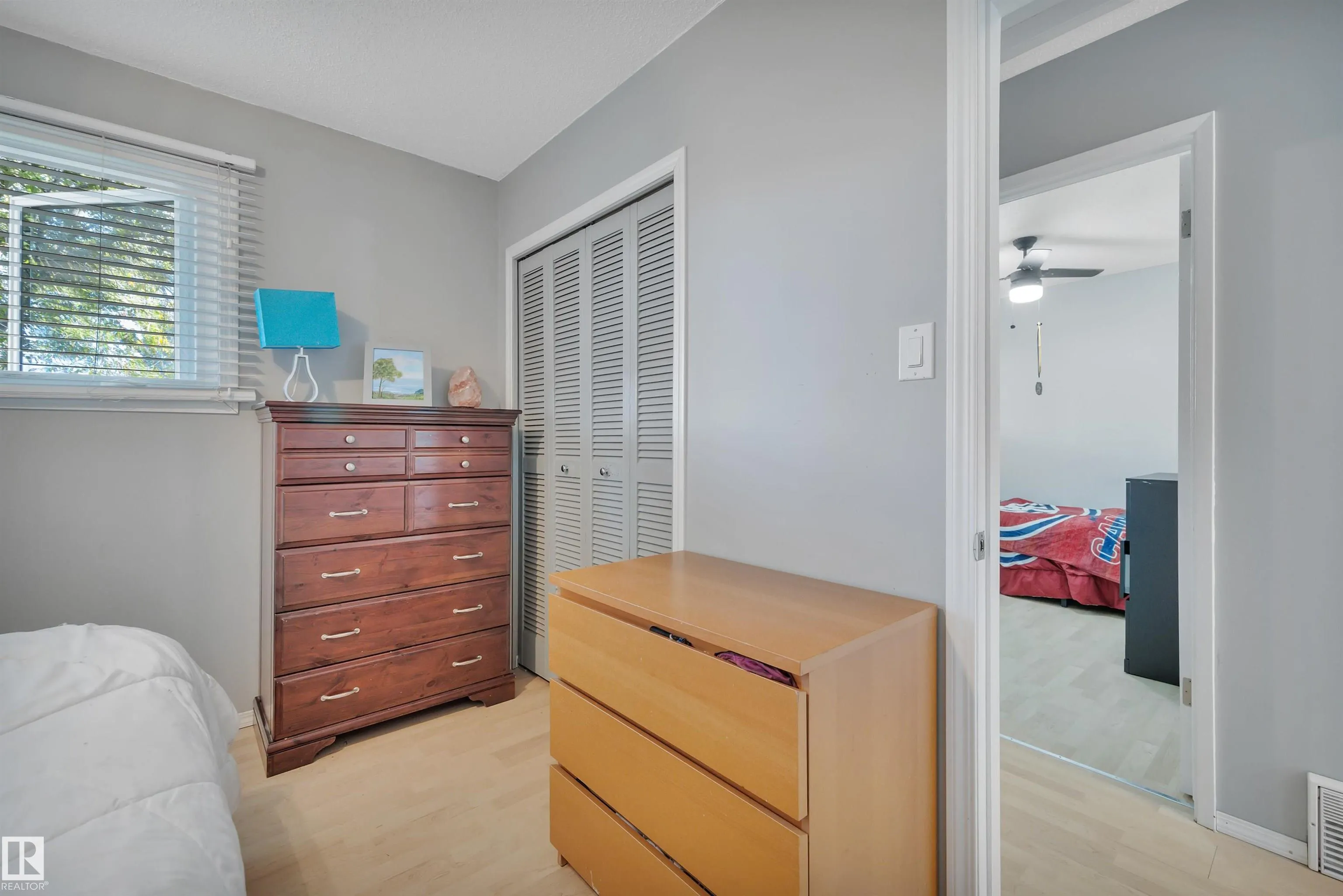 2 CAMELOT Place