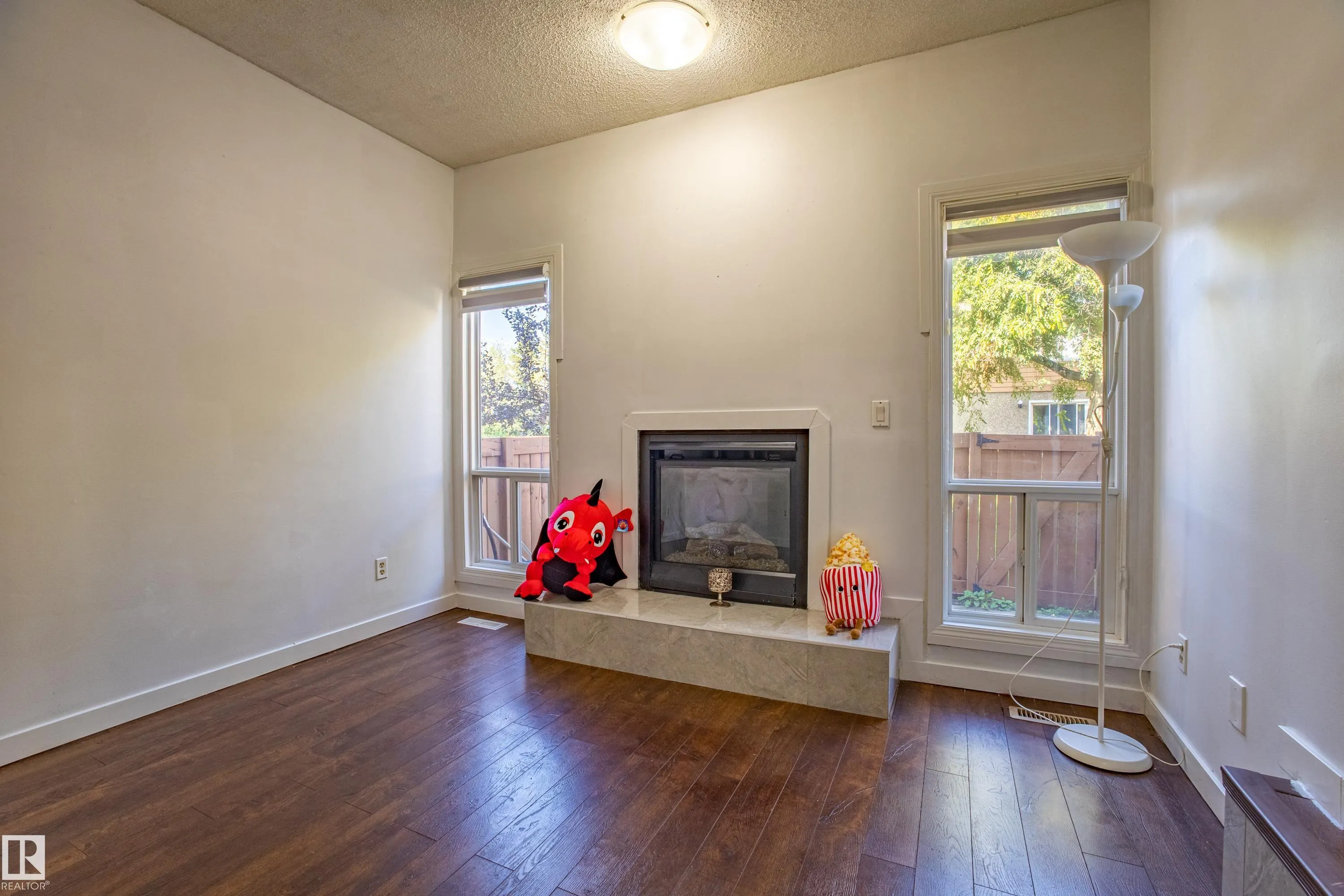 #37 3812 20 Avenue