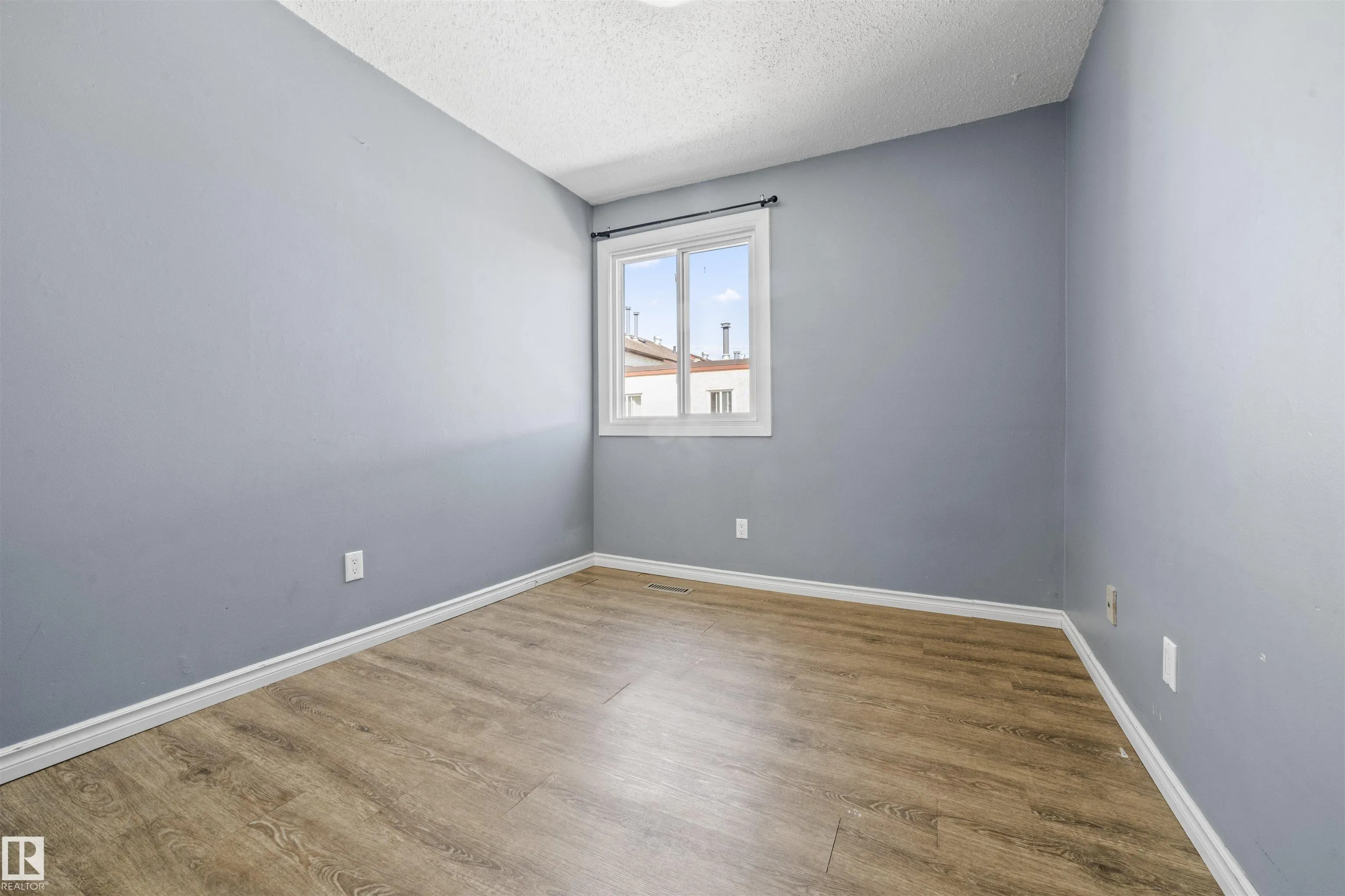 255 LANCASTER Terrace