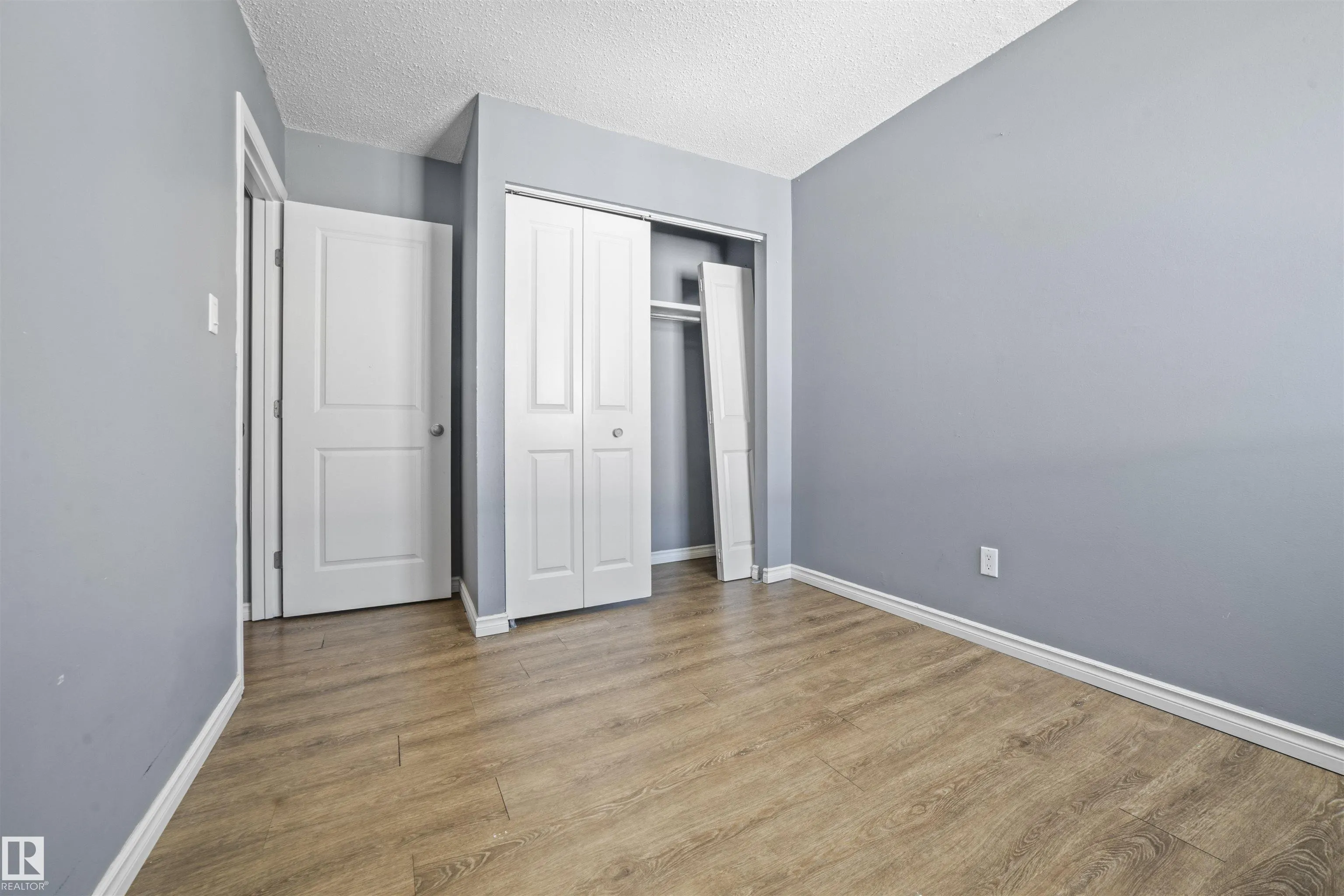 255 LANCASTER Terrace