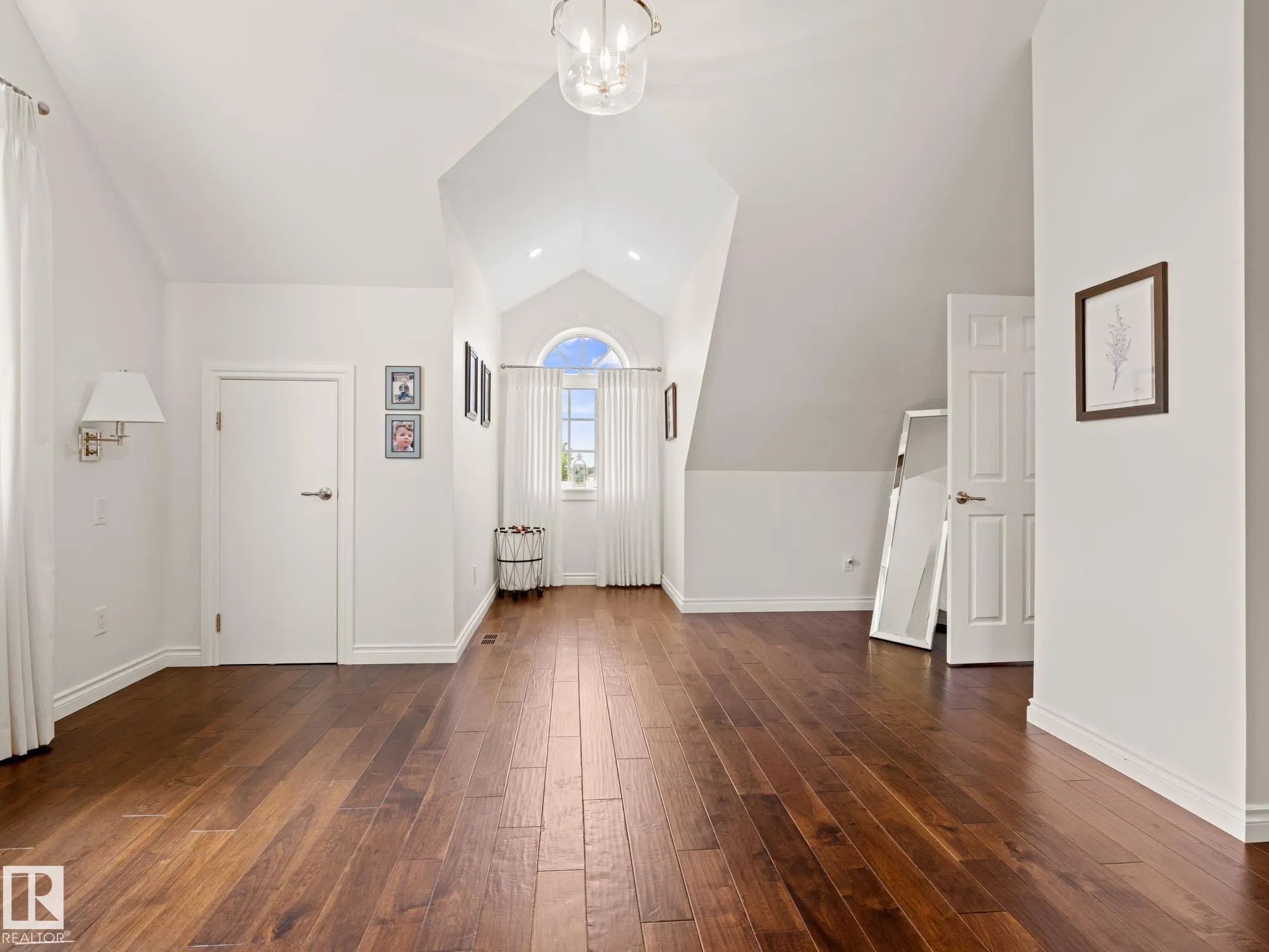52105 RGE ROAD 225